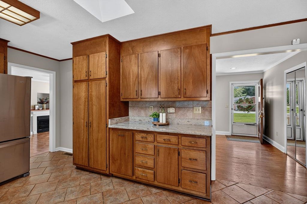 7 FEATHERSTONE DR, LYNDHURST, Virginia 22952, 4 Bedrooms Bedrooms, ,2 BathroomsBathrooms,Residential,7 FEATHERSTONE DR,679558 MLS # 679558 7 FEATHERSTONE DR, LYNDHURST, Virginia 22952, 4 Bedrooms Bedrooms, ,2 BathroomsBathrooms,Residential,7 FEATHERSTONE DR,679558 MLS # 679558