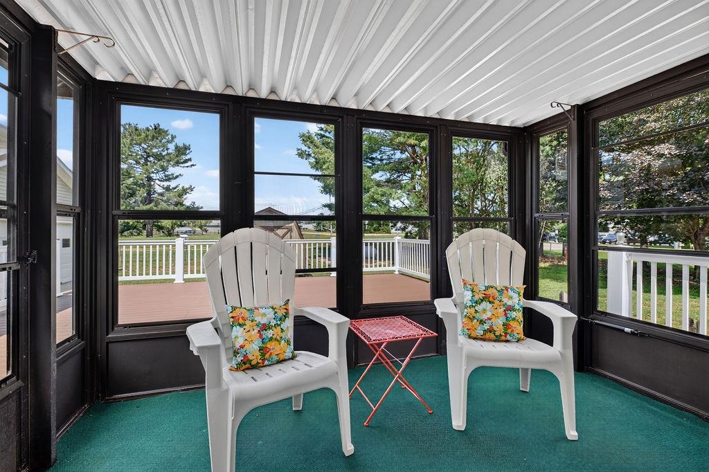 7 FEATHERSTONE DR, LYNDHURST, Virginia 22952, 4 Bedrooms Bedrooms, ,2 BathroomsBathrooms,Residential,7 FEATHERSTONE DR,679558 MLS # 679558 7 FEATHERSTONE DR, LYNDHURST, Virginia 22952, 4 Bedrooms Bedrooms, ,2 BathroomsBathrooms,Residential,7 FEATHERSTONE DR,679558 MLS # 679558
