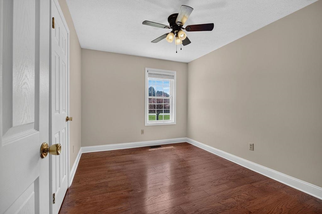 7 FEATHERSTONE DR, LYNDHURST, Virginia 22952, 4 Bedrooms Bedrooms, ,2 BathroomsBathrooms,Residential,7 FEATHERSTONE DR,679558 MLS # 679558 7 FEATHERSTONE DR, LYNDHURST, Virginia 22952, 4 Bedrooms Bedrooms, ,2 BathroomsBathrooms,Residential,7 FEATHERSTONE DR,679558 MLS # 679558