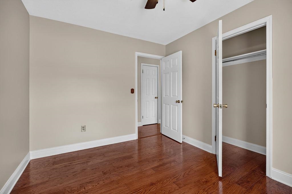 7 FEATHERSTONE DR, LYNDHURST, Virginia 22952, 4 Bedrooms Bedrooms, ,2 BathroomsBathrooms,Residential,7 FEATHERSTONE DR,679558 MLS # 679558 7 FEATHERSTONE DR, LYNDHURST, Virginia 22952, 4 Bedrooms Bedrooms, ,2 BathroomsBathrooms,Residential,7 FEATHERSTONE DR,679558 MLS # 679558