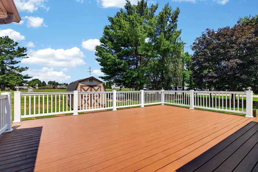 7 FEATHERSTONE DR, LYNDHURST, Virginia 22952, 4 Bedrooms Bedrooms, ,2 BathroomsBathrooms,Residential,7 FEATHERSTONE DR,679558 MLS # 679558 7 FEATHERSTONE DR, LYNDHURST, Virginia 22952, 4 Bedrooms Bedrooms, ,2 BathroomsBathrooms,Residential,7 FEATHERSTONE DR,679558 MLS # 679558