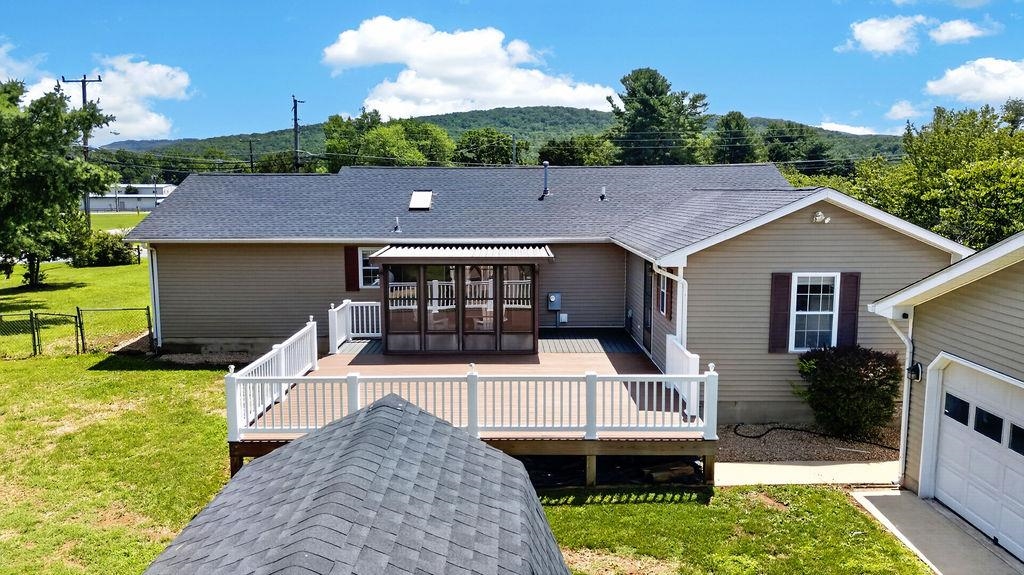 7 FEATHERSTONE DR, LYNDHURST, Virginia 22952, 4 Bedrooms Bedrooms, ,2 BathroomsBathrooms,Residential,7 FEATHERSTONE DR,679558 MLS # 679558 7 FEATHERSTONE DR, LYNDHURST, Virginia 22952, 4 Bedrooms Bedrooms, ,2 BathroomsBathrooms,Residential,7 FEATHERSTONE DR,679558 MLS # 679558