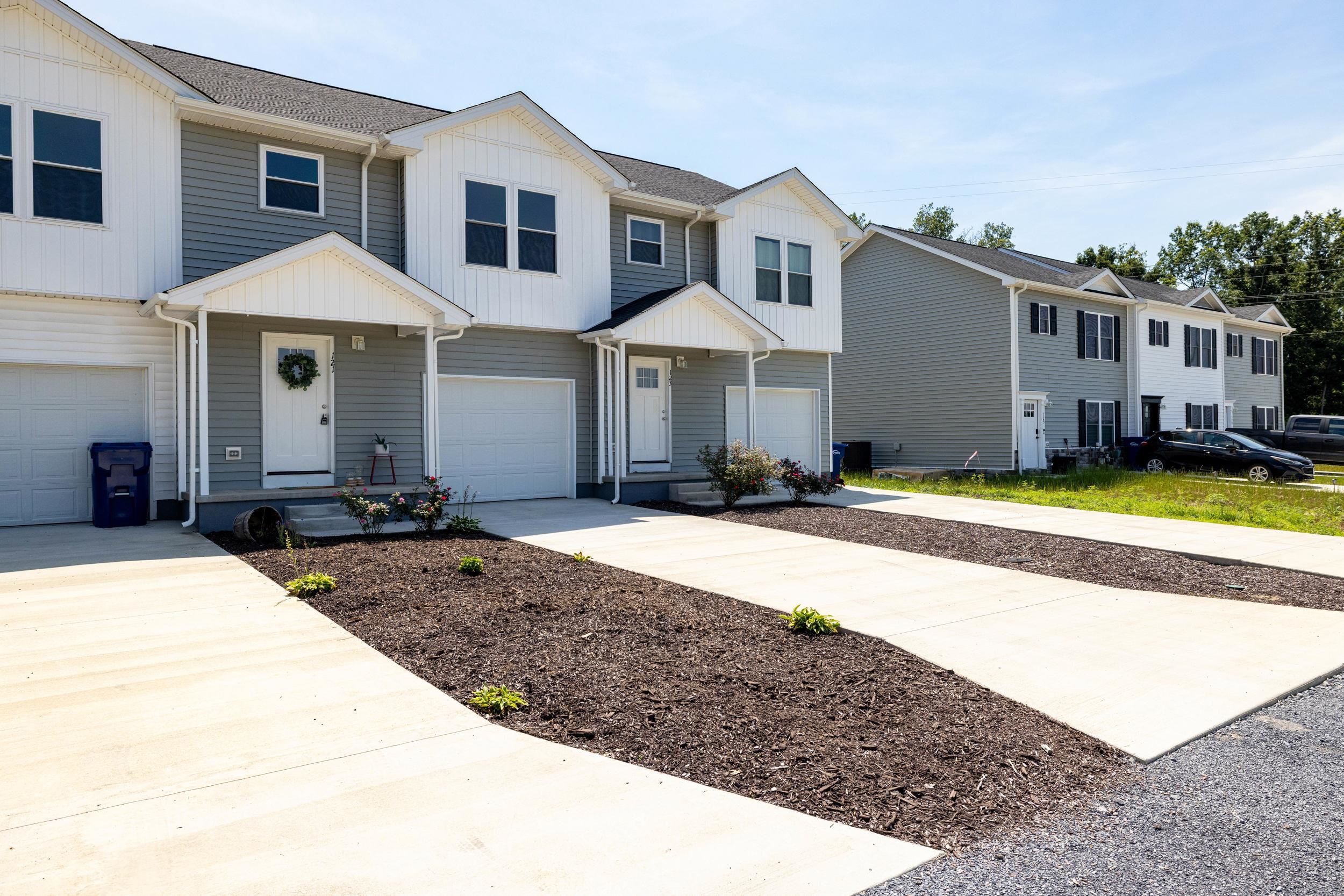 121 21ST ST, GROTTOES, Virginia 24441, 3 Bedrooms Bedrooms, ,2 BathroomsBathrooms,Residential,121 21ST ST,679560 MLS # 679560 121 21ST ST, GROTTOES, Virginia 24441, 3 Bedrooms Bedrooms, ,2 BathroomsBathrooms,Residential,121 21ST ST,679560 MLS # 679560