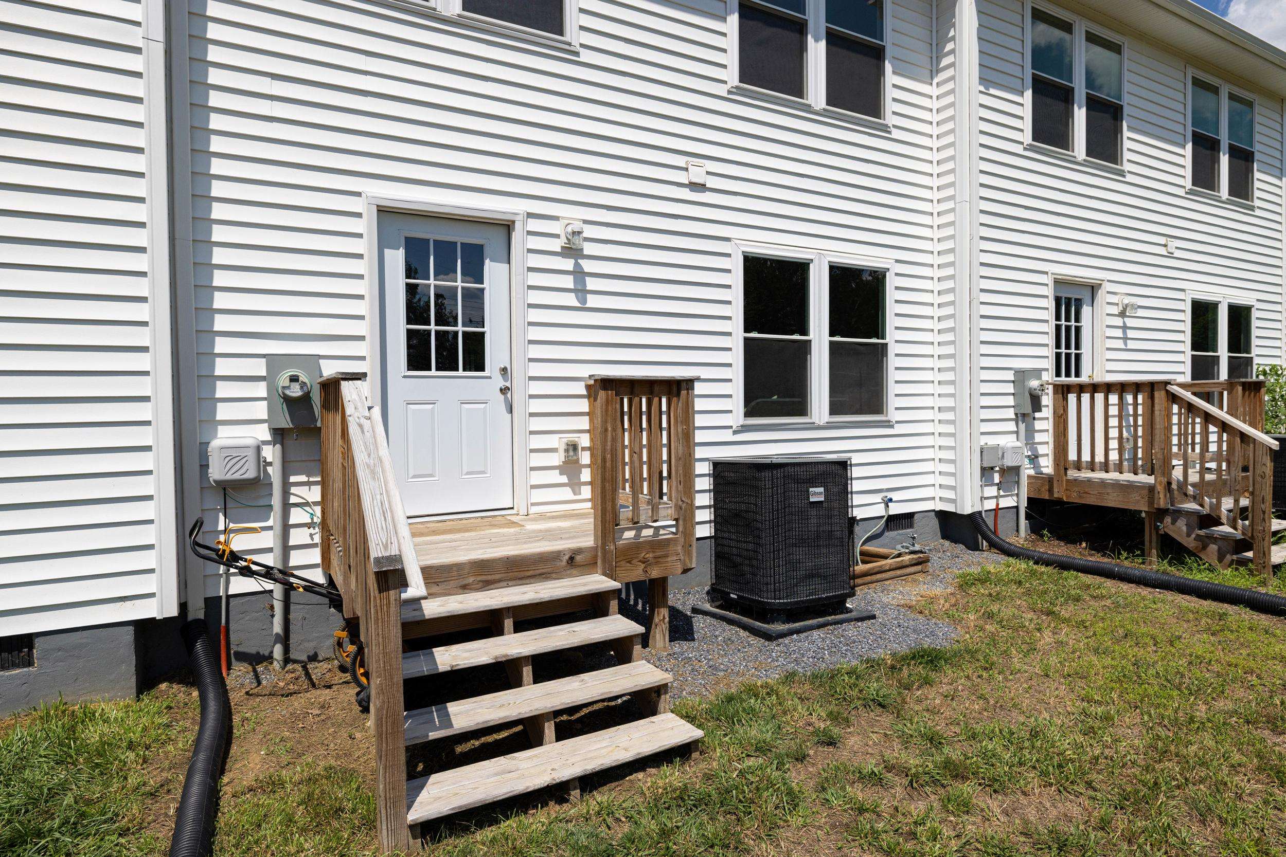 121 21ST ST, GROTTOES, Virginia 24441, 3 Bedrooms Bedrooms, ,2 BathroomsBathrooms,Residential,121 21ST ST,679560 MLS # 679560 121 21ST ST, GROTTOES, Virginia 24441, 3 Bedrooms Bedrooms, ,2 BathroomsBathrooms,Residential,121 21ST ST,679560 MLS # 679560