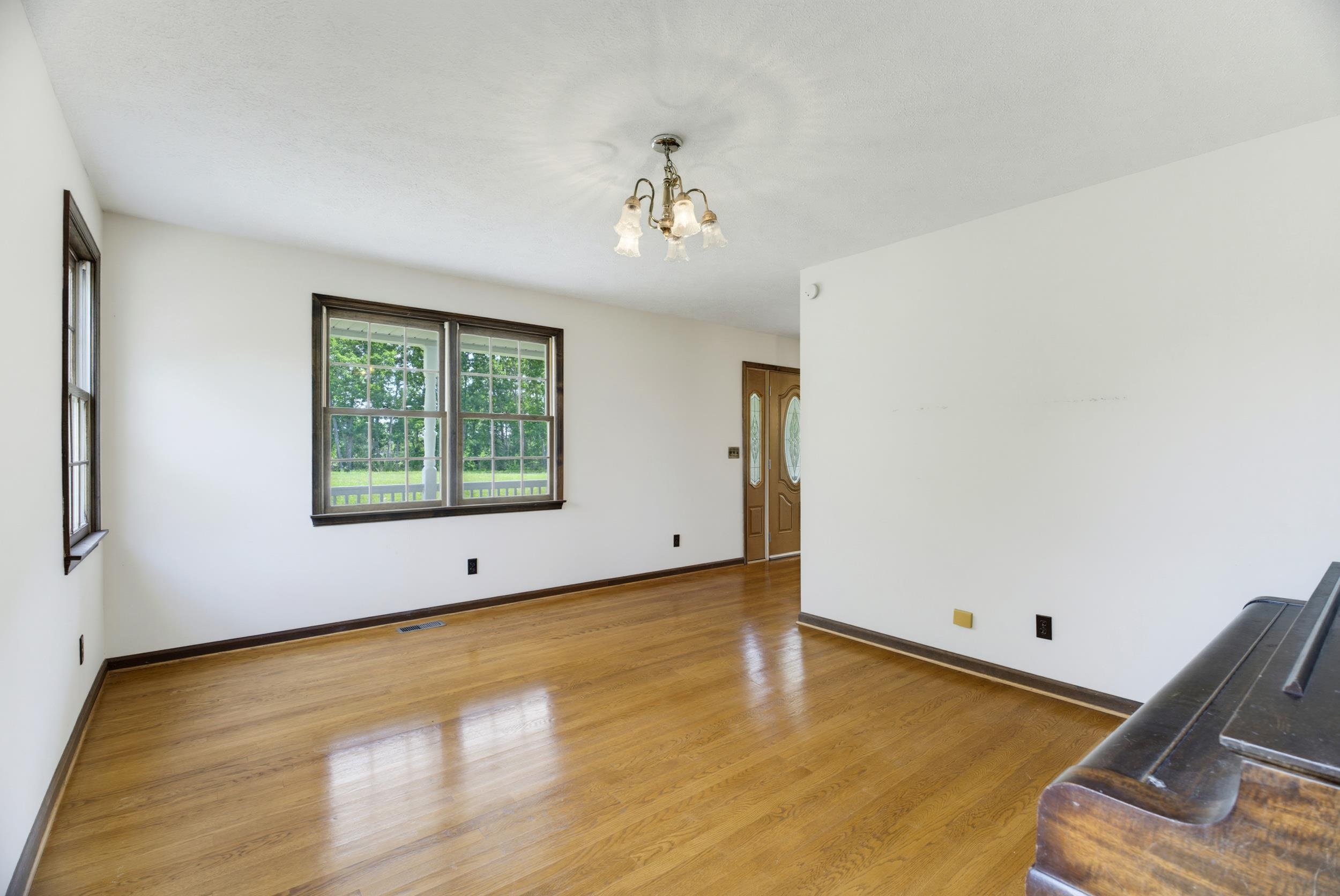 2117 BARTERBROOK RD, STAUNTON, Virginia 24401, 3 Bedrooms Bedrooms, ,2 BathroomsBathrooms,Residential,2117 BARTERBROOK RD,679469 MLS # 679469 2117 BARTERBROOK RD, STAUNTON, Virginia 24401, 3 Bedrooms Bedrooms, ,2 BathroomsBathrooms,Residential,2117 BARTERBROOK RD,679469 MLS # 679469