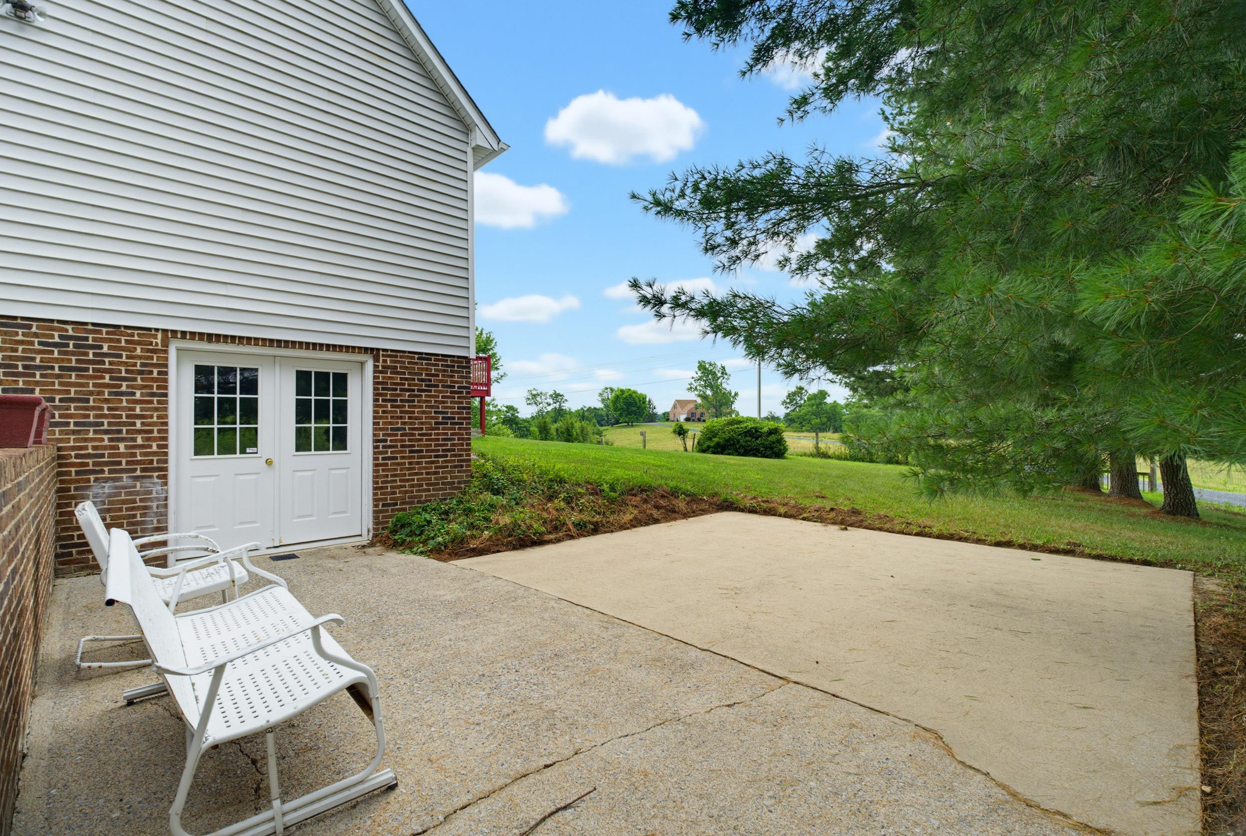 2117 BARTERBROOK RD, STAUNTON, Virginia 24401, 3 Bedrooms Bedrooms, ,2 BathroomsBathrooms,Residential,2117 BARTERBROOK RD,679469 MLS # 679469 2117 BARTERBROOK RD, STAUNTON, Virginia 24401, 3 Bedrooms Bedrooms, ,2 BathroomsBathrooms,Residential,2117 BARTERBROOK RD,679469 MLS # 679469
