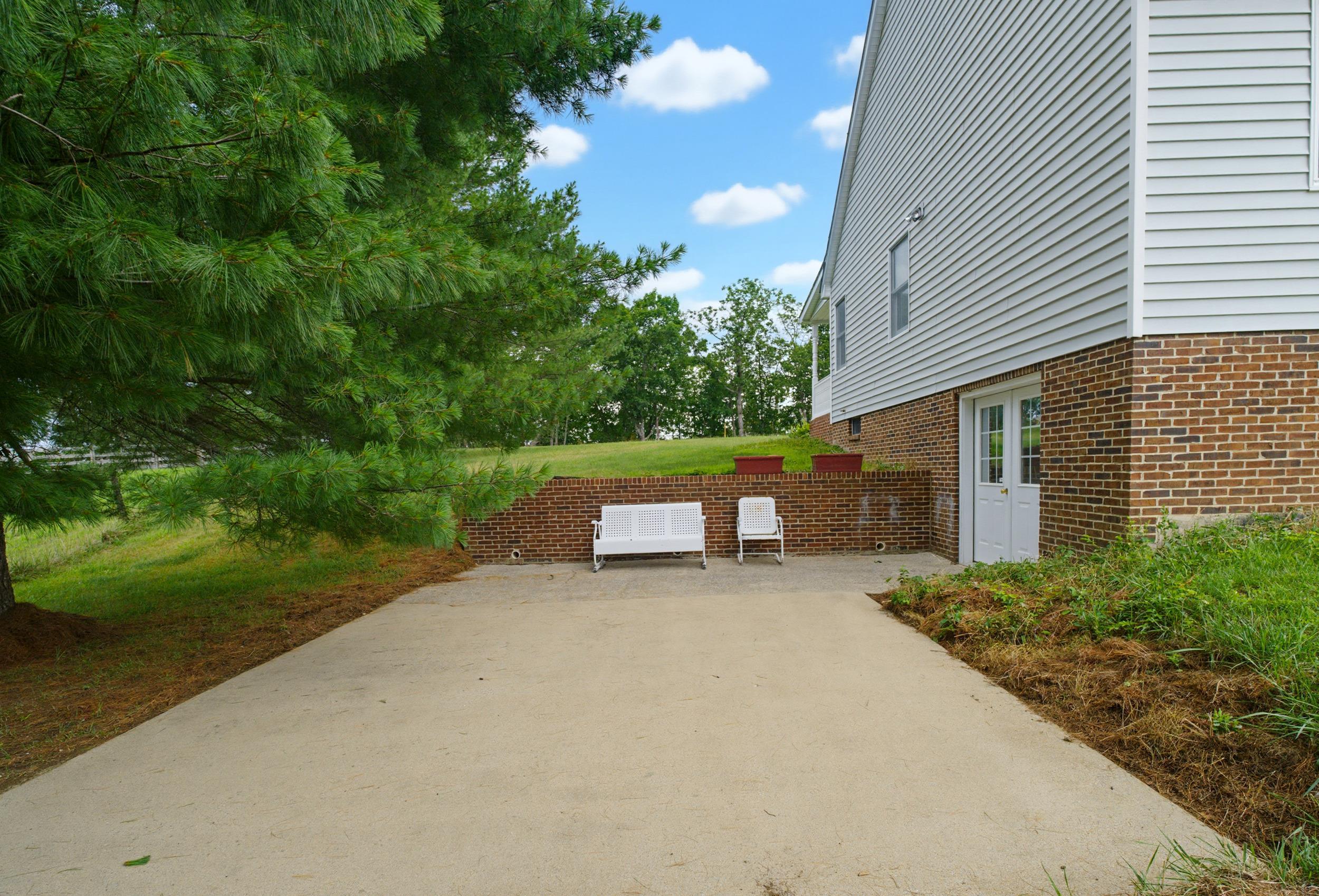 2117 BARTERBROOK RD, STAUNTON, Virginia 24401, 3 Bedrooms Bedrooms, ,2 BathroomsBathrooms,Residential,2117 BARTERBROOK RD,679469 MLS # 679469 2117 BARTERBROOK RD, STAUNTON, Virginia 24401, 3 Bedrooms Bedrooms, ,2 BathroomsBathrooms,Residential,2117 BARTERBROOK RD,679469 MLS # 679469