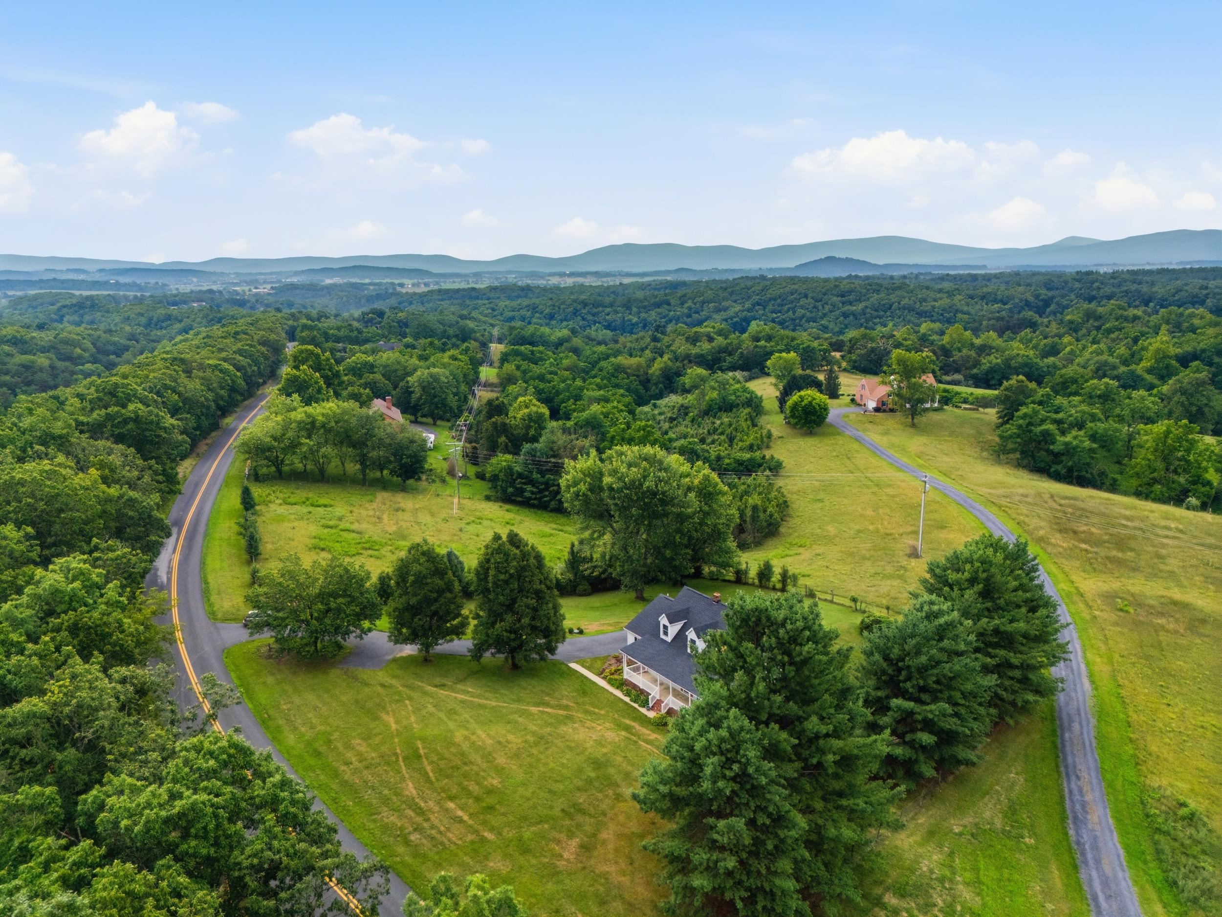 2117 BARTERBROOK RD, STAUNTON, Virginia 24401, 3 Bedrooms Bedrooms, ,2 BathroomsBathrooms,Residential,2117 BARTERBROOK RD,679469 MLS # 679469 2117 BARTERBROOK RD, STAUNTON, Virginia 24401, 3 Bedrooms Bedrooms, ,2 BathroomsBathrooms,Residential,2117 BARTERBROOK RD,679469 MLS # 679469