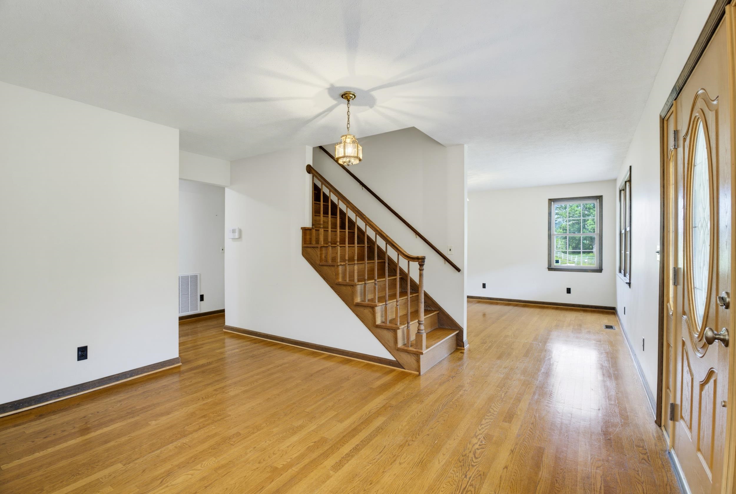 2117 BARTERBROOK RD, STAUNTON, Virginia 24401, 3 Bedrooms Bedrooms, ,2 BathroomsBathrooms,Residential,2117 BARTERBROOK RD,679469 MLS # 679469 2117 BARTERBROOK RD, STAUNTON, Virginia 24401, 3 Bedrooms Bedrooms, ,2 BathroomsBathrooms,Residential,2117 BARTERBROOK RD,679469 MLS # 679469