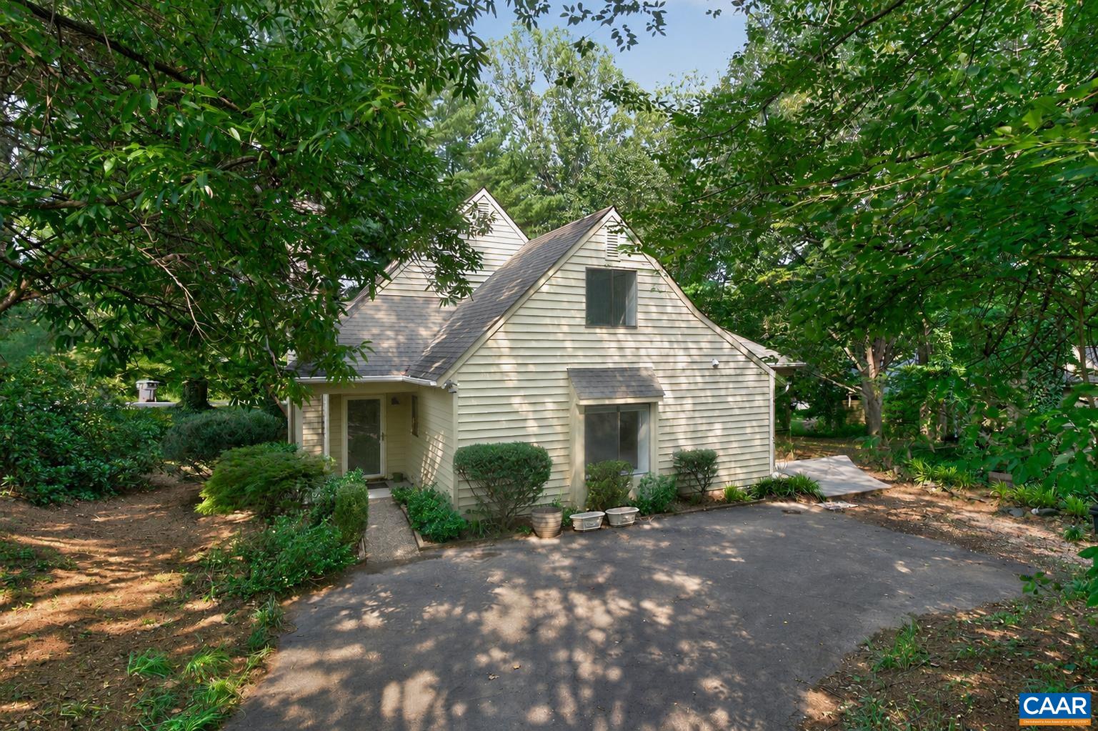 1249 GRISTMILL DR, CHARLOTTESVILLE, Virginia 22902, 4 Bedrooms Bedrooms, ,2 BathroomsBathrooms,Residential,1249 GRISTMILL DR,679546 MLS # 679546 1249 GRISTMILL DR, CHARLOTTESVILLE, Virginia 22902, 4 Bedrooms Bedrooms, ,2 BathroomsBathrooms,Residential,1249 GRISTMILL DR,679546 MLS # 679546