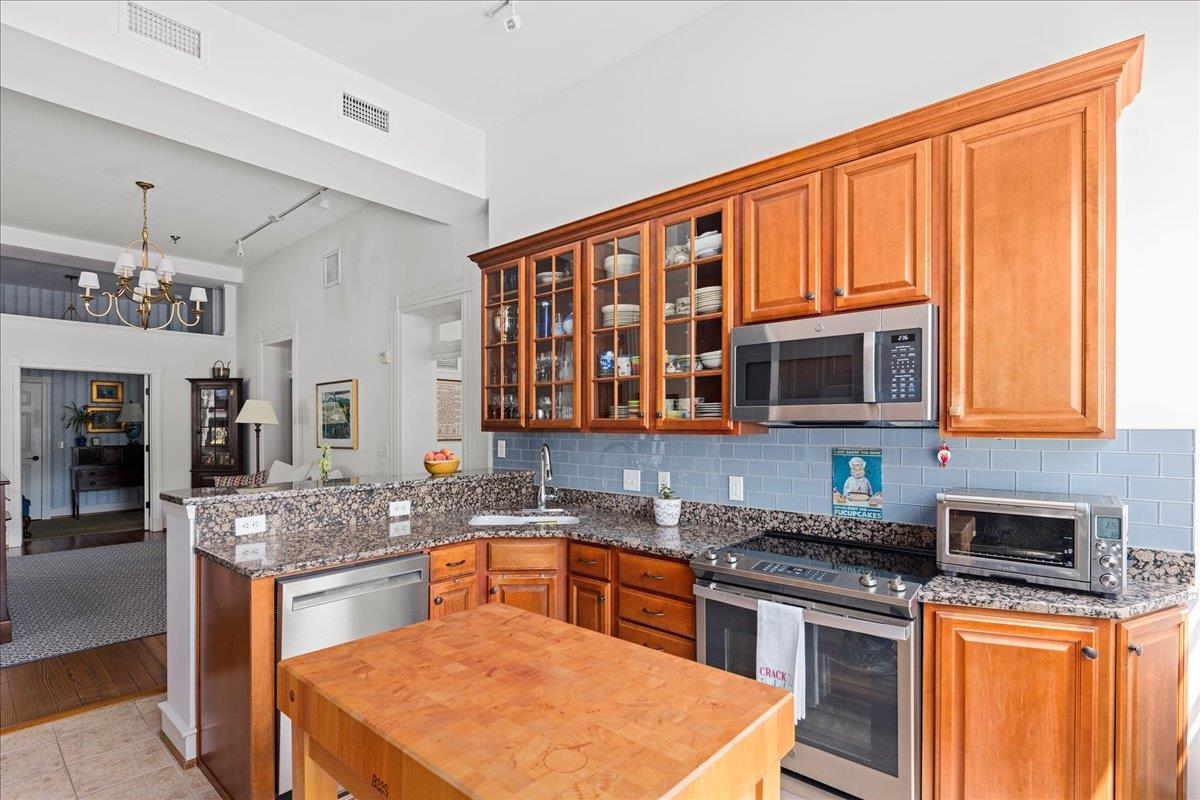 100 VILLAGE DR, STAUNTON, Virginia 24401, 2 Bedrooms Bedrooms, ,2 BathroomsBathrooms,Residential,The Bindery,100 VILLAGE DR,679557 MLS # 679557 100 VILLAGE DR, STAUNTON, Virginia 24401, 2 Bedrooms Bedrooms, ,2 BathroomsBathrooms,Residential,The Bindery,100 VILLAGE DR,679557 MLS # 679557