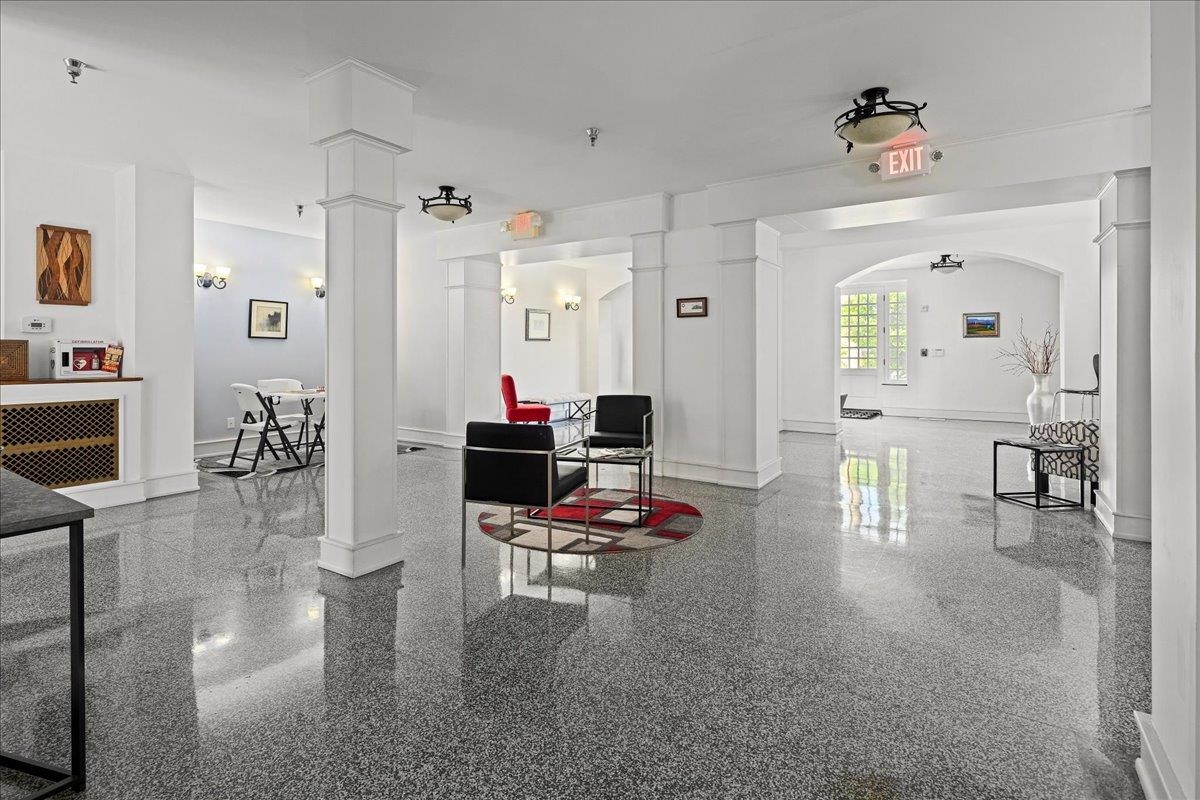 100 VILLAGE DR, STAUNTON, Virginia 24401, 2 Bedrooms Bedrooms, ,2 BathroomsBathrooms,Residential,The Bindery,100 VILLAGE DR,679557 MLS # 679557 100 VILLAGE DR, STAUNTON, Virginia 24401, 2 Bedrooms Bedrooms, ,2 BathroomsBathrooms,Residential,The Bindery,100 VILLAGE DR,679557 MLS # 679557