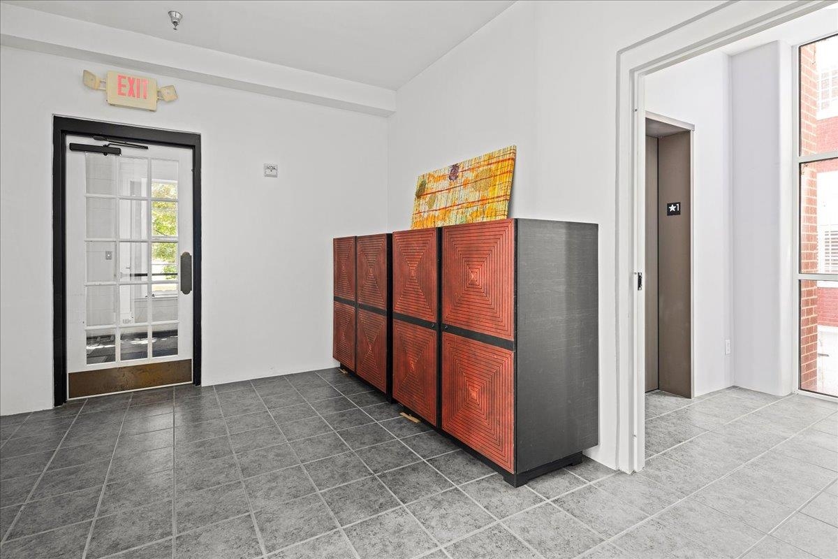 100 VILLAGE DR, STAUNTON, Virginia 24401, 2 Bedrooms Bedrooms, ,2 BathroomsBathrooms,Residential,The Bindery,100 VILLAGE DR,679557 MLS # 679557 100 VILLAGE DR, STAUNTON, Virginia 24401, 2 Bedrooms Bedrooms, ,2 BathroomsBathrooms,Residential,The Bindery,100 VILLAGE DR,679557 MLS # 679557