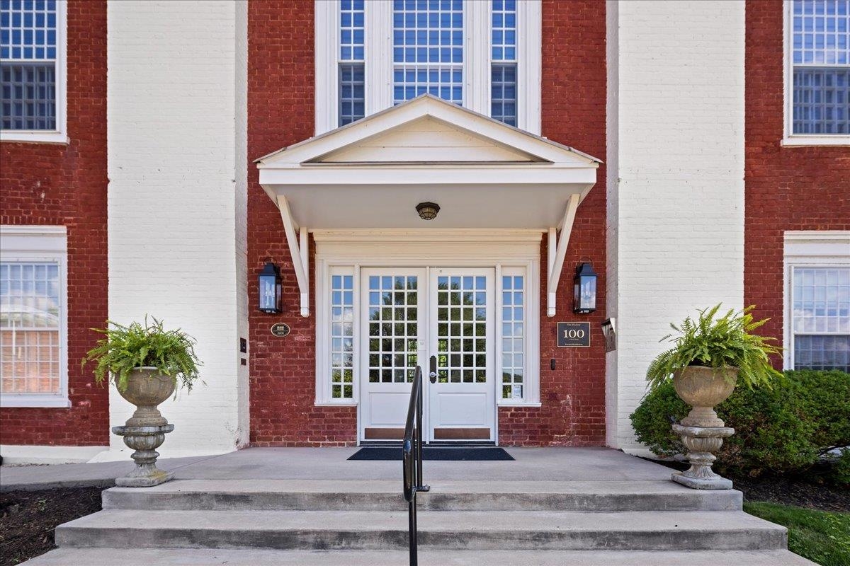 100 VILLAGE DR, STAUNTON, Virginia 24401, 2 Bedrooms Bedrooms, ,2 BathroomsBathrooms,Residential,The Bindery,100 VILLAGE DR,679557 MLS # 679557 100 VILLAGE DR, STAUNTON, Virginia 24401, 2 Bedrooms Bedrooms, ,2 BathroomsBathrooms,Residential,The Bindery,100 VILLAGE DR,679557 MLS # 679557