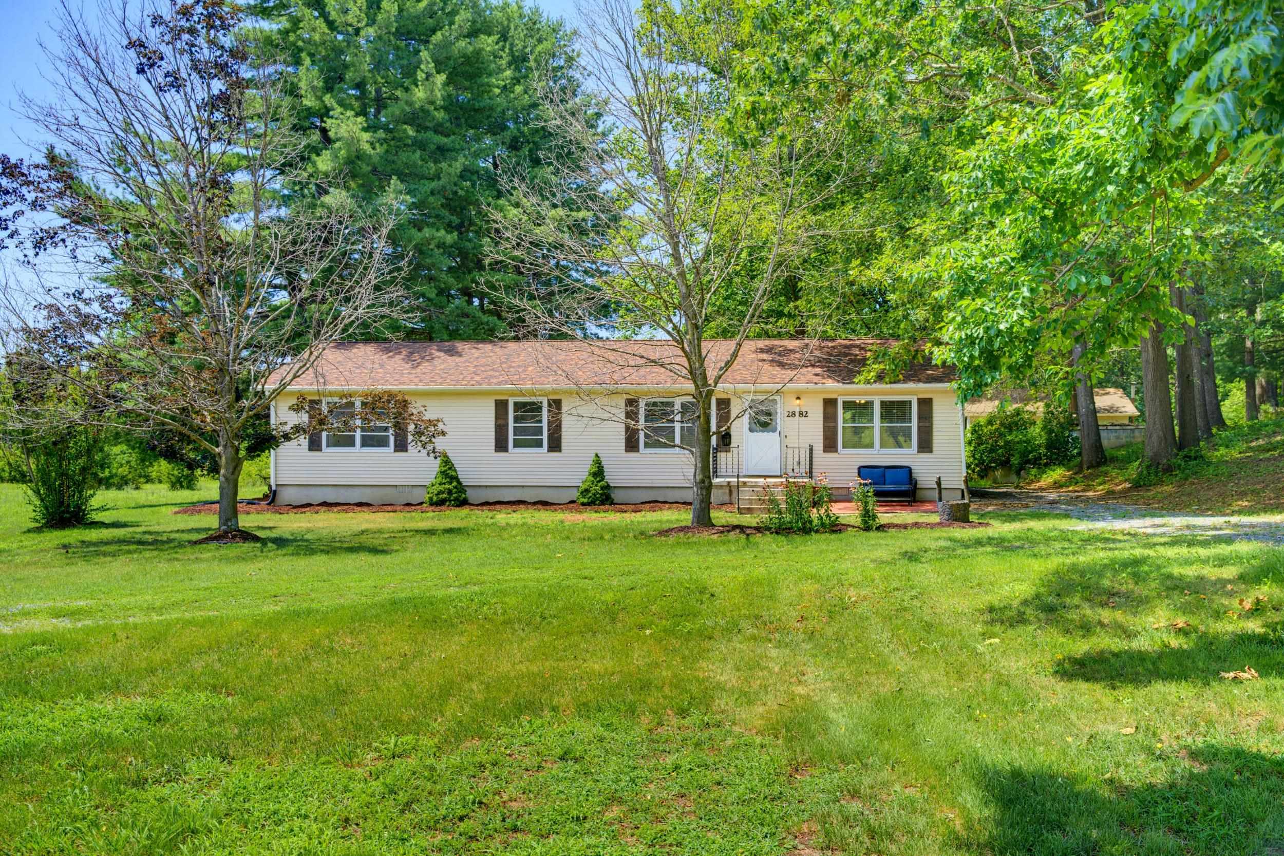 2882 EAST SIDE HWY, CRIMORA, Virginia 24431, 3 Bedrooms Bedrooms, ,2 BathroomsBathrooms,Residential,2882 EAST SIDE HWY,679565 MLS # 679565