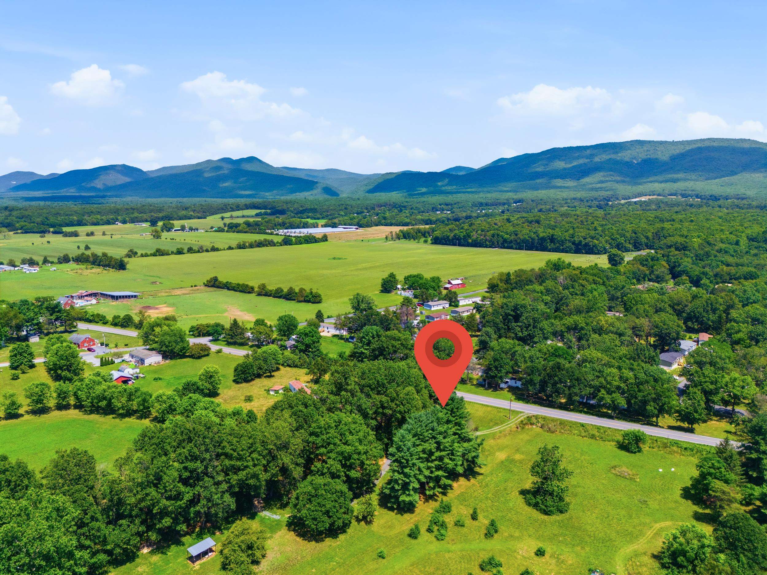 2882 EAST SIDE HWY, CRIMORA, Virginia 24431, 3 Bedrooms Bedrooms, ,2 BathroomsBathrooms,Residential,2882 EAST SIDE HWY,679565 MLS # 679565