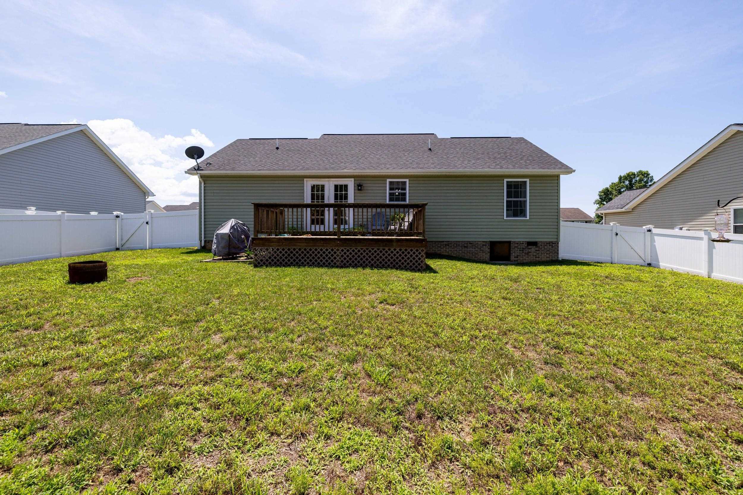 1450 MANDOLIN AVE, GROTTOES, Virginia 24441, 3 Bedrooms Bedrooms, ,2 BathroomsBathrooms,Residential,1450 MANDOLIN AVE,679571 MLS # 679571