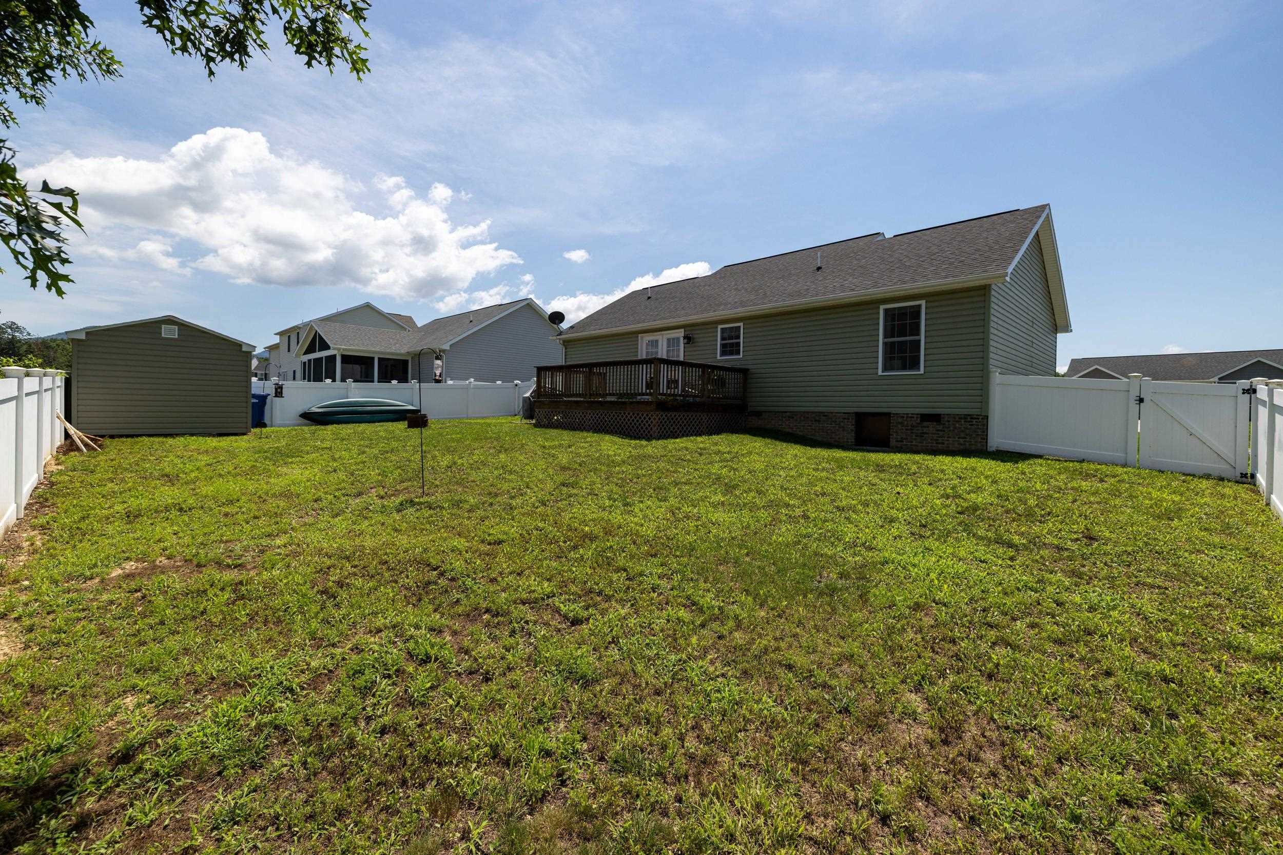 1450 MANDOLIN AVE, GROTTOES, Virginia 24441, 3 Bedrooms Bedrooms, ,2 BathroomsBathrooms,Residential,1450 MANDOLIN AVE,679571 MLS # 679571