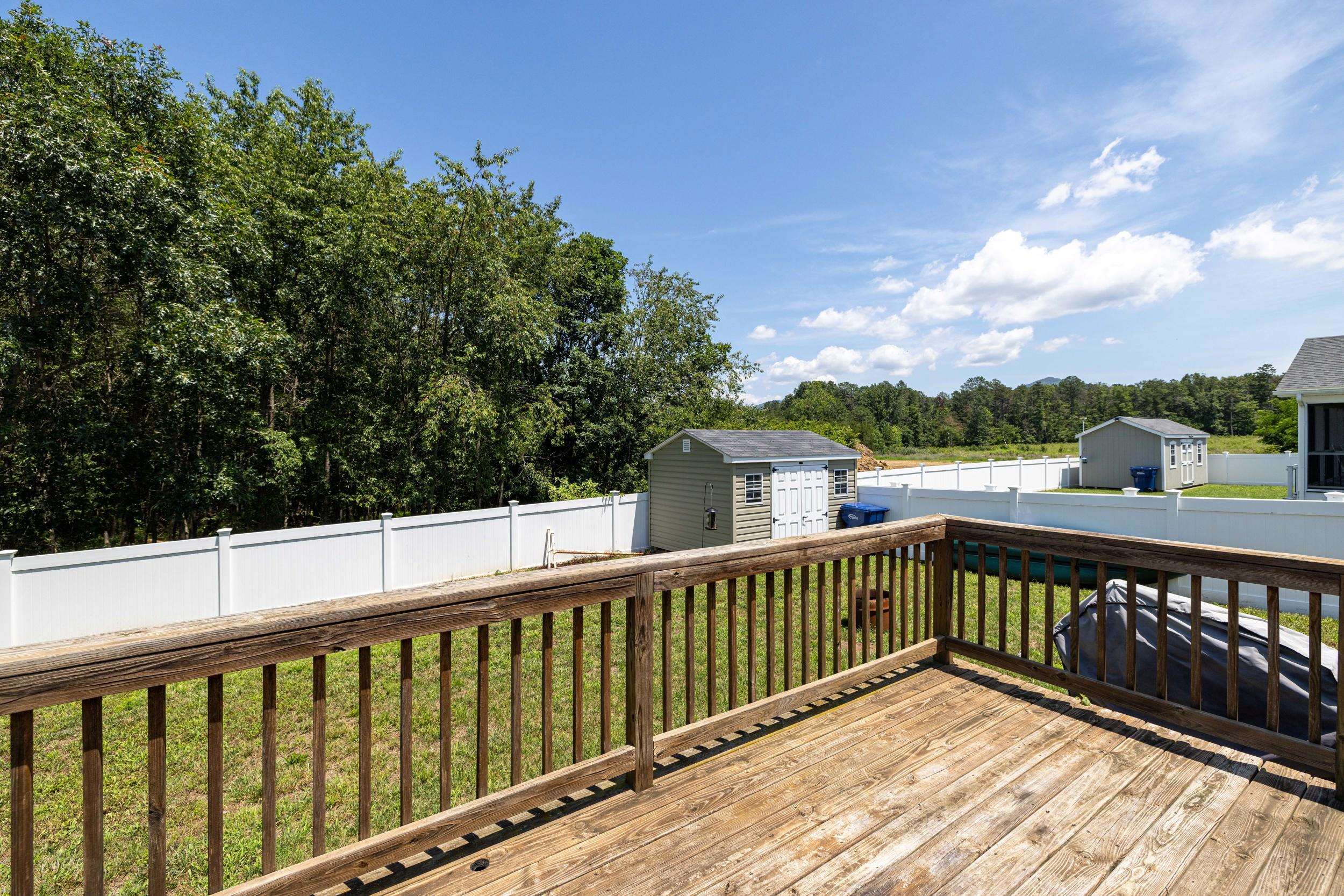 1450 MANDOLIN AVE, GROTTOES, Virginia 24441, 3 Bedrooms Bedrooms, ,2 BathroomsBathrooms,Residential,1450 MANDOLIN AVE,679571 MLS # 679571