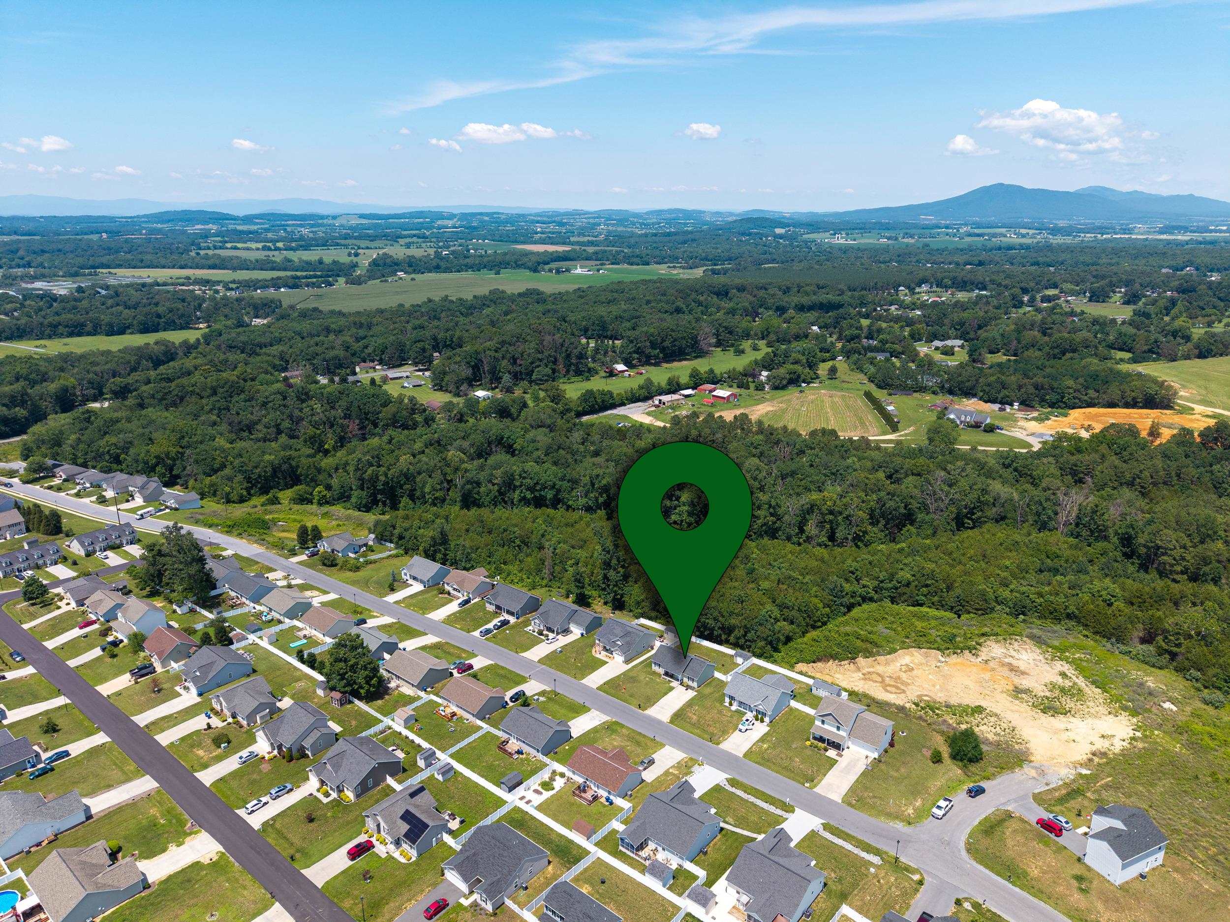 1450 MANDOLIN AVE, GROTTOES, Virginia 24441, 3 Bedrooms Bedrooms, ,2 BathroomsBathrooms,Residential,1450 MANDOLIN AVE,679571 MLS # 679571