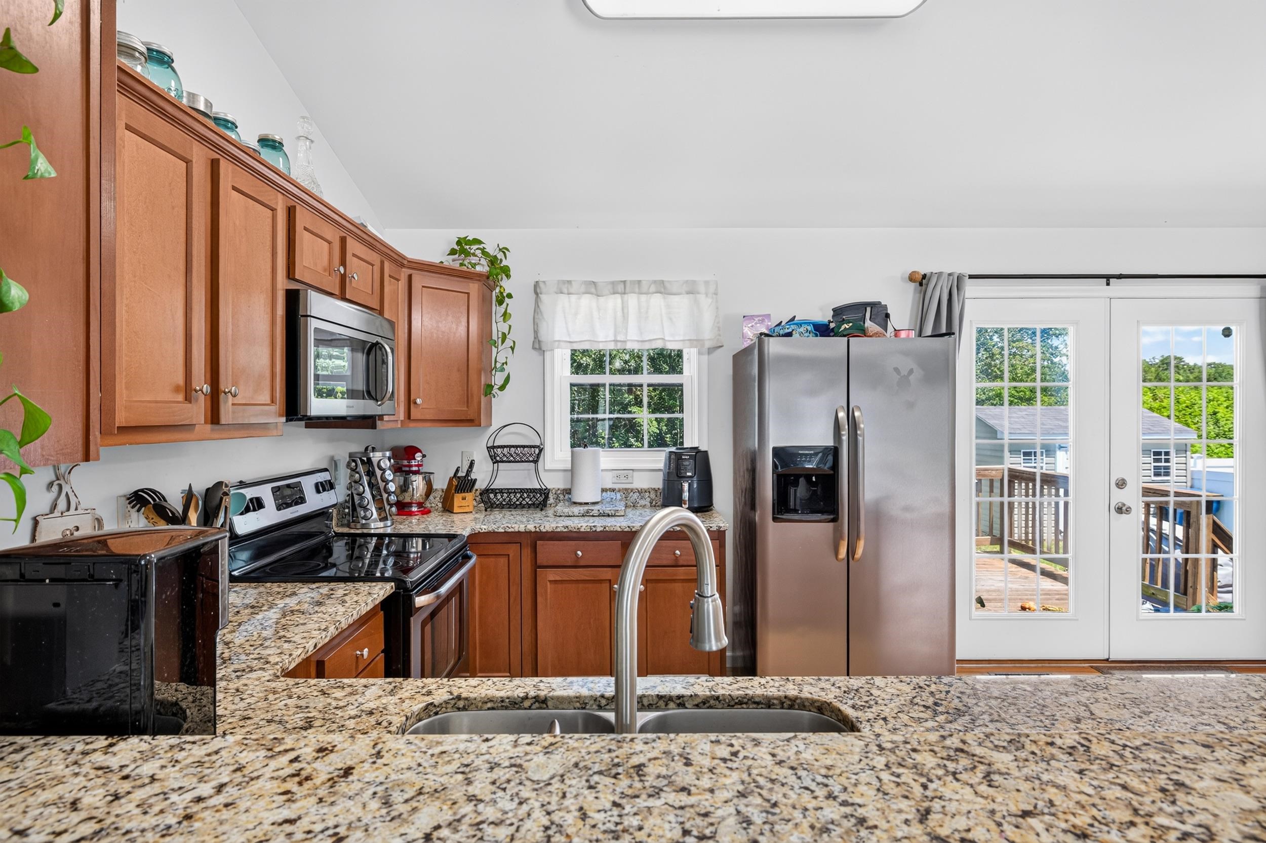 1450 MANDOLIN AVE, GROTTOES, Virginia 24441, 3 Bedrooms Bedrooms, ,2 BathroomsBathrooms,Residential,1450 MANDOLIN AVE,679571 MLS # 679571