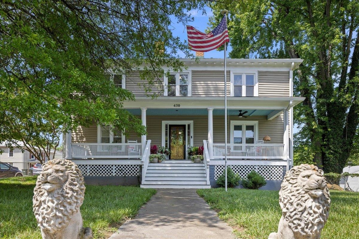 430 BRIDGE ST, STAUNTON, Virginia 24401, 4 Bedrooms Bedrooms, ,2 BathroomsBathrooms,Residential,430 BRIDGE ST,679574 MLS # 679574