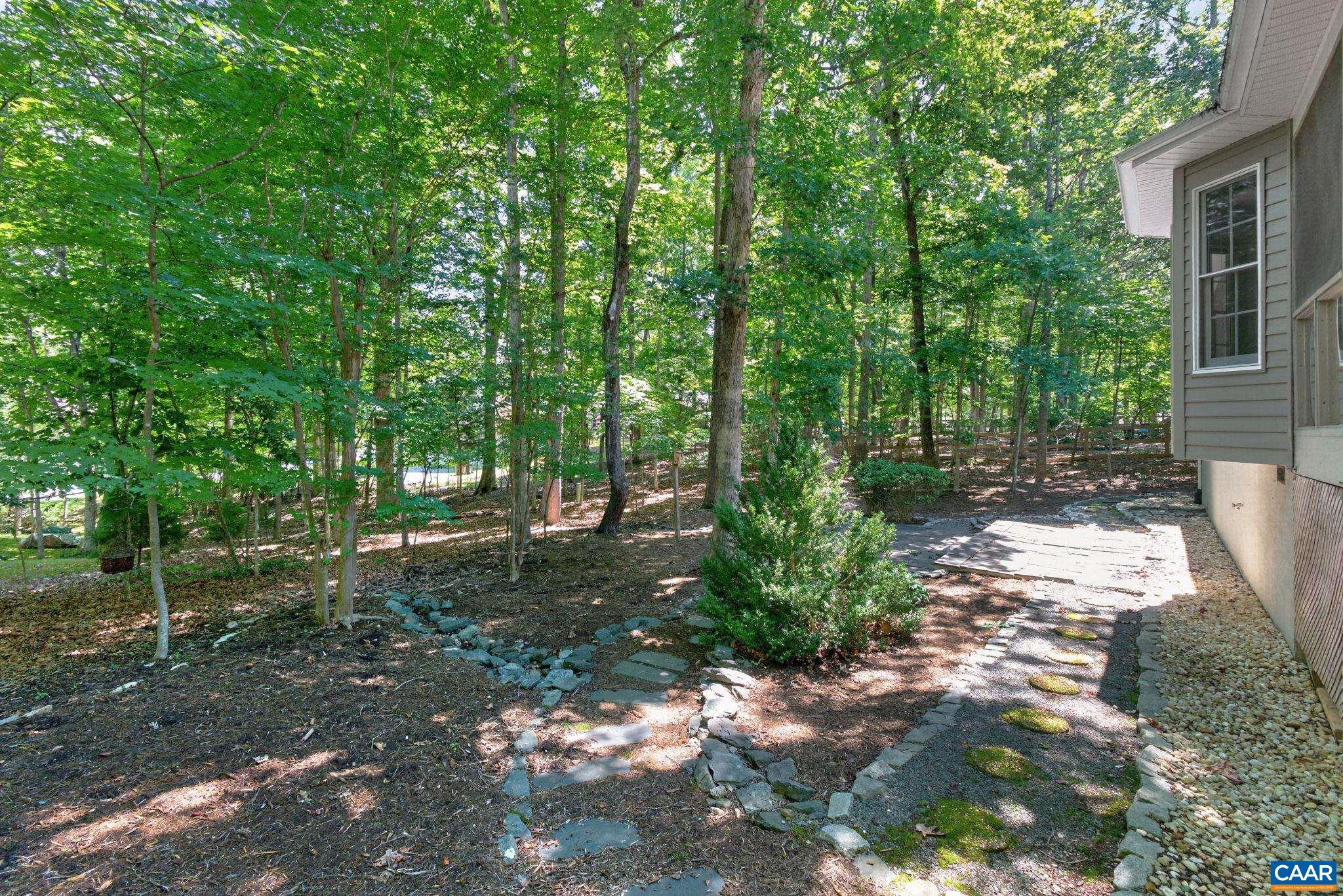 5 BRIARWOOD RD, PALMYRA, Virginia 22963, 3 Bedrooms Bedrooms, ,2 BathroomsBathrooms,Residential,5 BRIARWOOD RD,679579 MLS # 679579