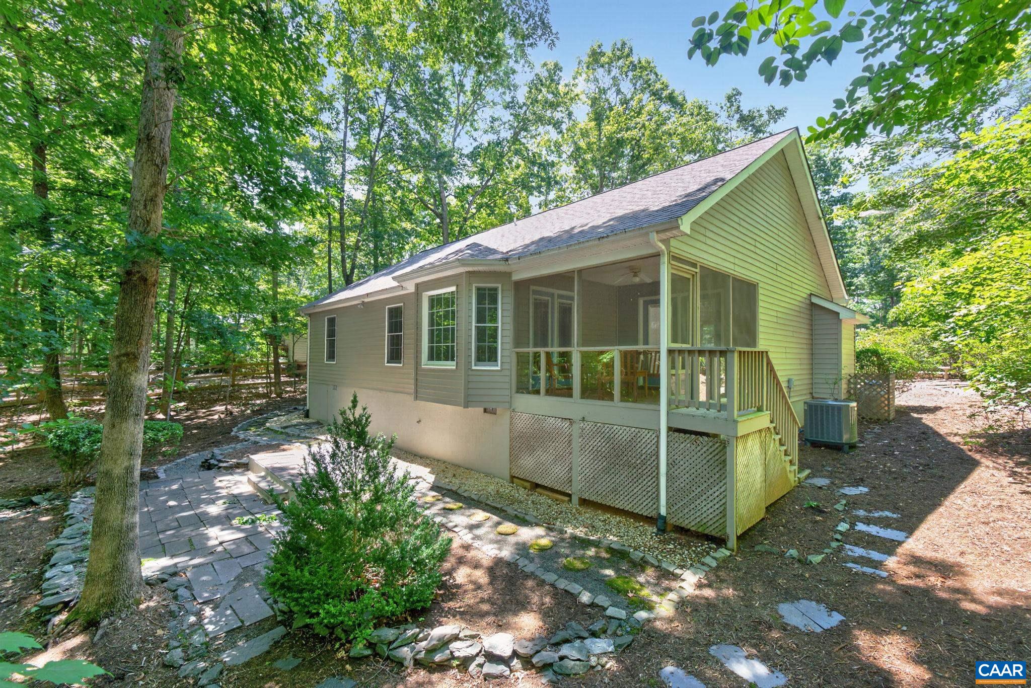 5 BRIARWOOD RD, PALMYRA, Virginia 22963, 3 Bedrooms Bedrooms, ,2 BathroomsBathrooms,Residential,5 BRIARWOOD RD,679579 MLS # 679579