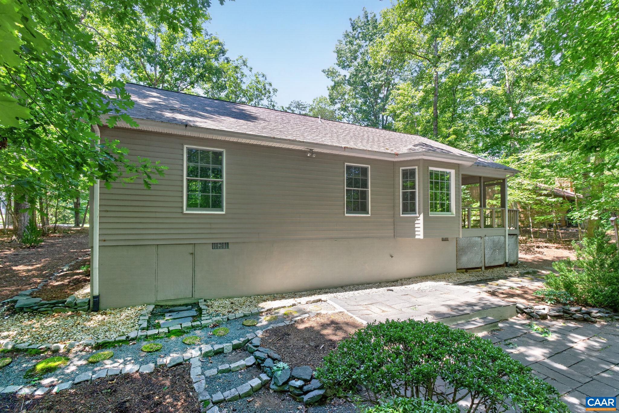 5 BRIARWOOD RD, PALMYRA, Virginia 22963, 3 Bedrooms Bedrooms, ,2 BathroomsBathrooms,Residential,5 BRIARWOOD RD,679579 MLS # 679579