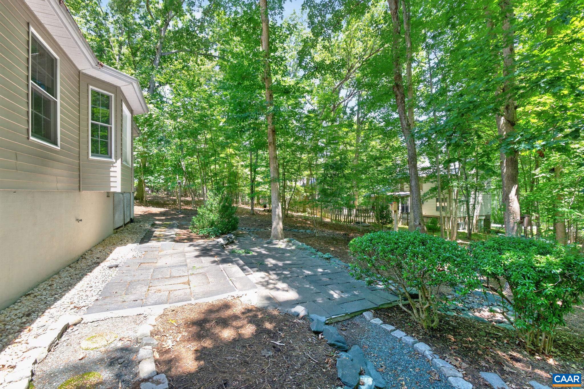 5 BRIARWOOD RD, PALMYRA, Virginia 22963, 3 Bedrooms Bedrooms, ,2 BathroomsBathrooms,Residential,5 BRIARWOOD RD,679579 MLS # 679579
