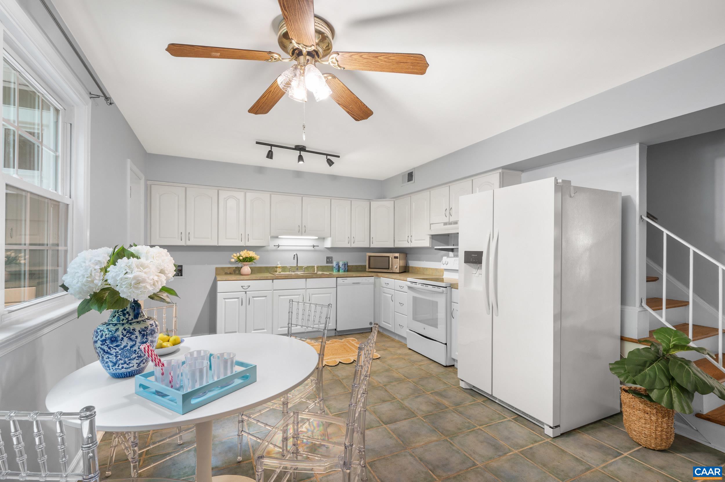 102 MANSFIELD CT, CHARLOTTESVILLE, Virginia 22903, 3 Bedrooms Bedrooms, ,1 BathroomBathrooms,Residential,102 MANSFIELD CT,679584 MLS # 679584