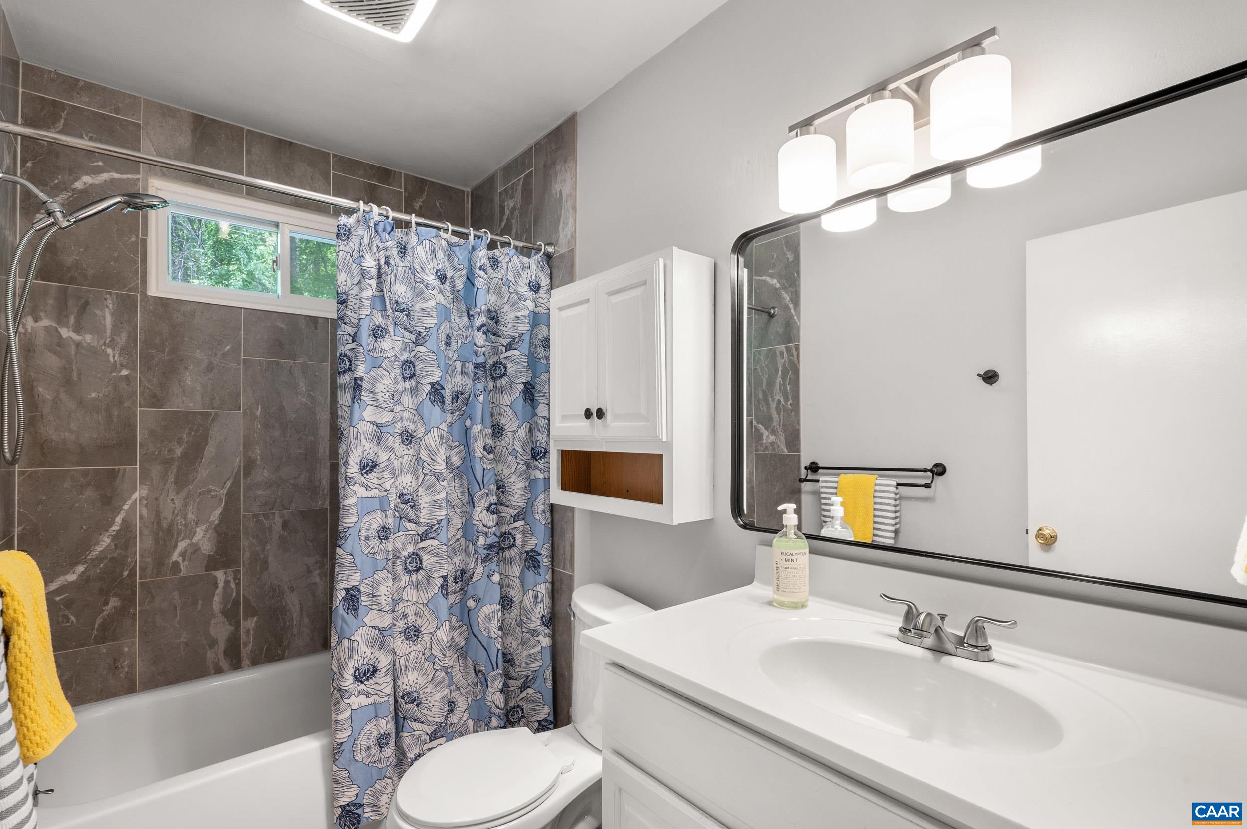 102 MANSFIELD CT, CHARLOTTESVILLE, Virginia 22903, 3 Bedrooms Bedrooms, ,1 BathroomBathrooms,Residential,102 MANSFIELD CT,679584 MLS # 679584