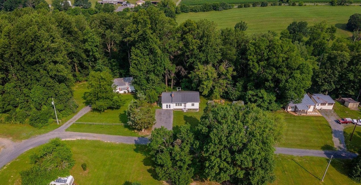 55 LAKE DR, EDINBURG, Virginia 22824, 2 Bedrooms Bedrooms, ,1 BathroomBathrooms,Residential,55 LAKE DR,679587 MLS # 679587 55 LAKE DR, EDINBURG, Virginia 22824, 2 Bedrooms Bedrooms, ,1 BathroomBathrooms,Residential,55 LAKE DR,679587 MLS # 679587