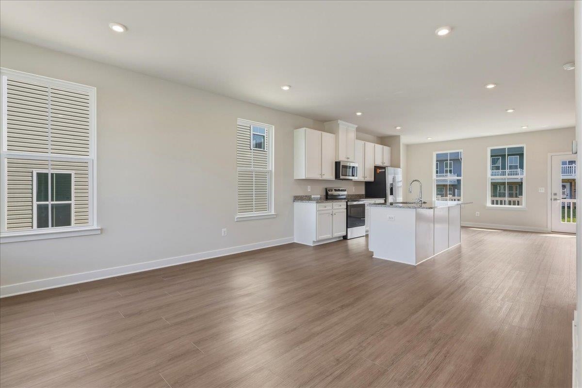 4639 FOUNTAIN BRIDGE CT, ROCKINGHAM, Virginia 22801, 3 Bedrooms Bedrooms, ,2 BathroomsBathrooms,Residential,4639 FOUNTAIN BRIDGE CT,679588 MLS # 679588