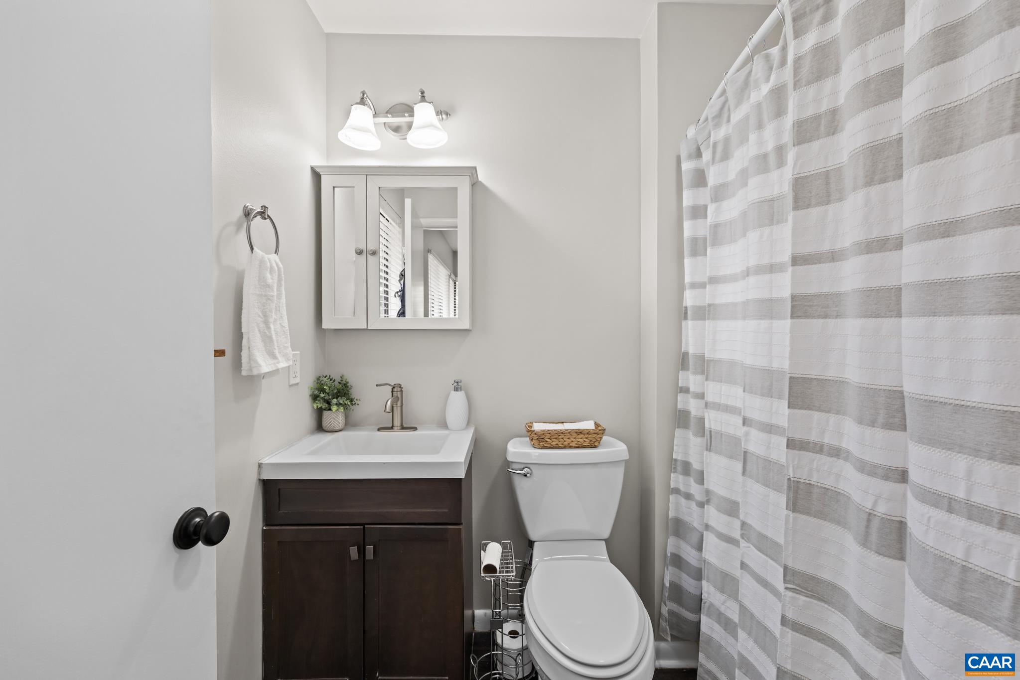 101 BLITHE CT, CHARLOTTESVILLE, Virginia 22901, 2 Bedrooms Bedrooms, ,2 BathroomsBathrooms,Residential,101 BLITHE CT,679589 MLS # 679589 101 BLITHE CT, CHARLOTTESVILLE, Virginia 22901, 2 Bedrooms Bedrooms, ,2 BathroomsBathrooms,Residential,101 BLITHE CT,679589 MLS # 679589