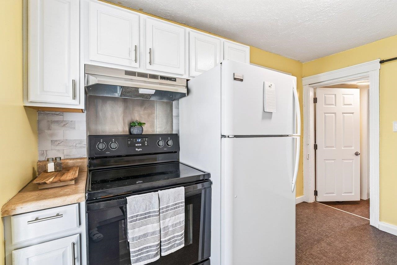 110 W GAY ST, STAUNTON, Virginia 24401, 2 Bedrooms Bedrooms, ,1 BathroomBathrooms,Residential,110 W GAY ST,679598 MLS # 679598 110 W GAY ST, STAUNTON, Virginia 24401, 2 Bedrooms Bedrooms, ,1 BathroomBathrooms,Residential,110 W GAY ST,679598 MLS # 679598