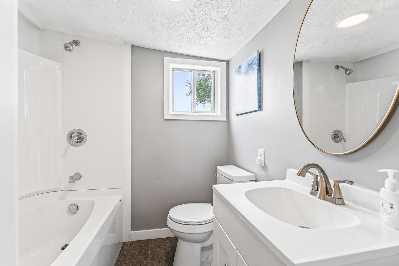 110 W GAY ST, STAUNTON, Virginia 24401, 2 Bedrooms Bedrooms, ,1 BathroomBathrooms,Residential,110 W GAY ST,679598 MLS # 679598 110 W GAY ST, STAUNTON, Virginia 24401, 2 Bedrooms Bedrooms, ,1 BathroomBathrooms,Residential,110 W GAY ST,679598 MLS # 679598