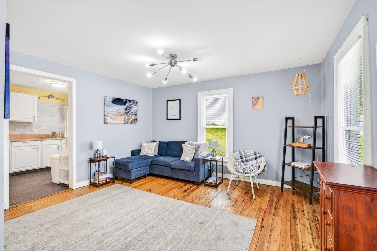 110 W GAY ST, STAUNTON, Virginia 24401, 2 Bedrooms Bedrooms, ,1 BathroomBathrooms,Residential,110 W GAY ST,679598 MLS # 679598 110 W GAY ST, STAUNTON, Virginia 24401, 2 Bedrooms Bedrooms, ,1 BathroomBathrooms,Residential,110 W GAY ST,679598 MLS # 679598