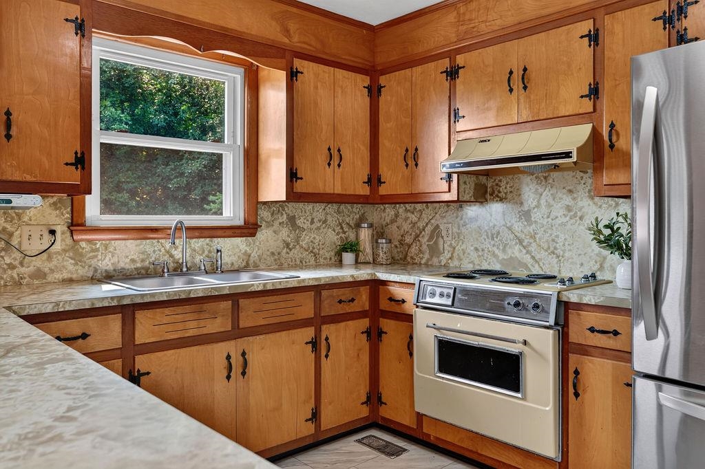 9471 PORT REPUBLIC RD, PORT REPUBLIC, Virginia 24471, 3 Bedrooms Bedrooms, ,2 BathroomsBathrooms,Residential,9471 PORT REPUBLIC RD,679600 MLS # 679600 9471 PORT REPUBLIC RD, PORT REPUBLIC, Virginia 24471, 3 Bedrooms Bedrooms, ,2 BathroomsBathrooms,Residential,9471 PORT REPUBLIC RD,679600 MLS # 679600