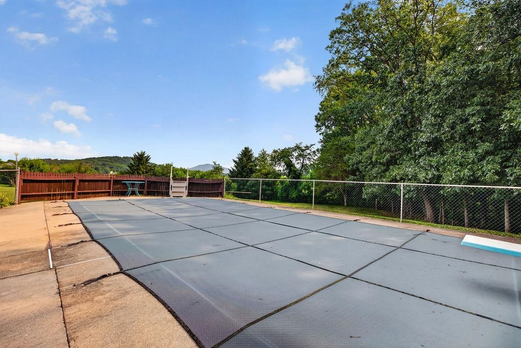 9471 PORT REPUBLIC RD, PORT REPUBLIC, Virginia 24471, 3 Bedrooms Bedrooms, ,2 BathroomsBathrooms,Residential,9471 PORT REPUBLIC RD,679600 MLS # 679600 9471 PORT REPUBLIC RD, PORT REPUBLIC, Virginia 24471, 3 Bedrooms Bedrooms, ,2 BathroomsBathrooms,Residential,9471 PORT REPUBLIC RD,679600 MLS # 679600