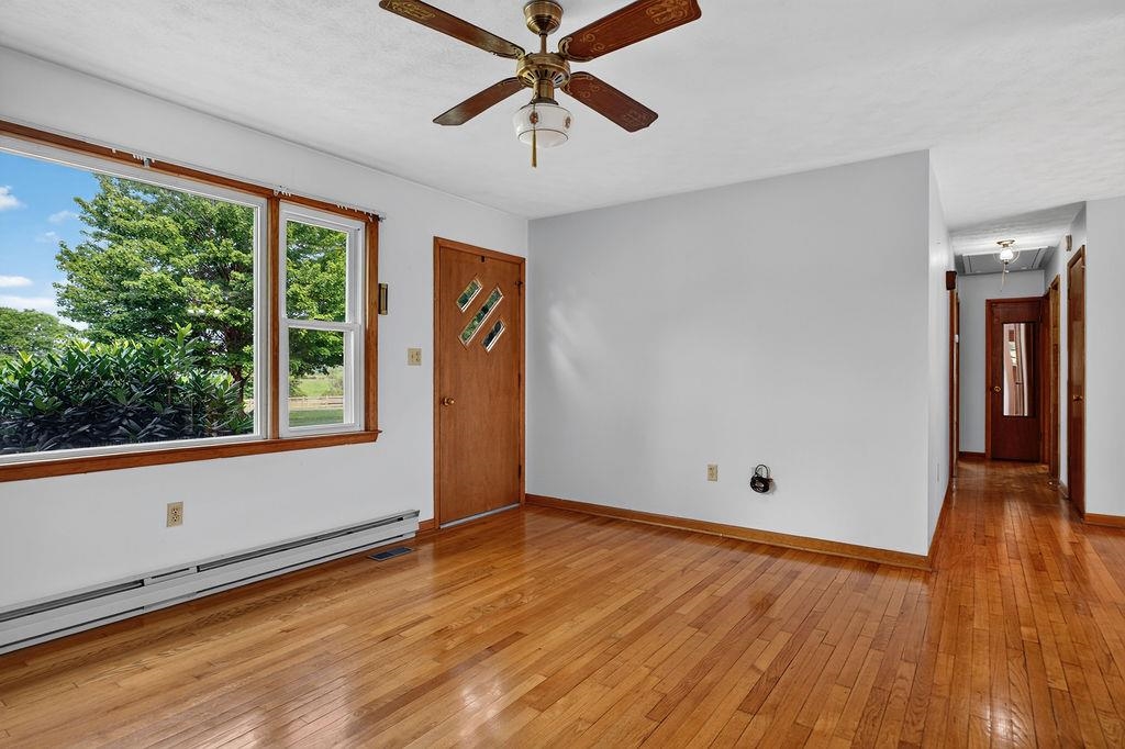 9471 PORT REPUBLIC RD, PORT REPUBLIC, Virginia 24471, 3 Bedrooms Bedrooms, ,2 BathroomsBathrooms,Residential,9471 PORT REPUBLIC RD,679600 MLS # 679600 9471 PORT REPUBLIC RD, PORT REPUBLIC, Virginia 24471, 3 Bedrooms Bedrooms, ,2 BathroomsBathrooms,Residential,9471 PORT REPUBLIC RD,679600 MLS # 679600