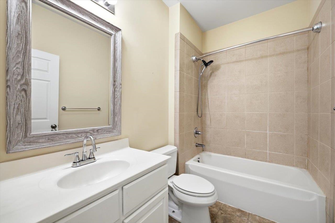 26 WINDGATE CIR, FISHERSVILLE, Virginia 22939, 3 Bedrooms Bedrooms, ,2 BathroomsBathrooms,Residential,26 WINDGATE CIR,679607 MLS # 679607 26 WINDGATE CIR, FISHERSVILLE, Virginia 22939, 3 Bedrooms Bedrooms, ,2 BathroomsBathrooms,Residential,26 WINDGATE CIR,679607 MLS # 679607