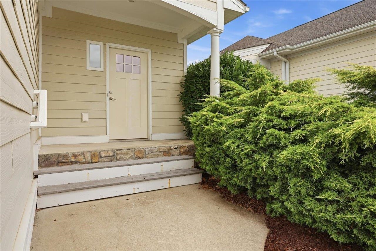 26 WINDGATE CIR, FISHERSVILLE, Virginia 22939, 3 Bedrooms Bedrooms, ,2 BathroomsBathrooms,Residential,26 WINDGATE CIR,679607 MLS # 679607 26 WINDGATE CIR, FISHERSVILLE, Virginia 22939, 3 Bedrooms Bedrooms, ,2 BathroomsBathrooms,Residential,26 WINDGATE CIR,679607 MLS # 679607