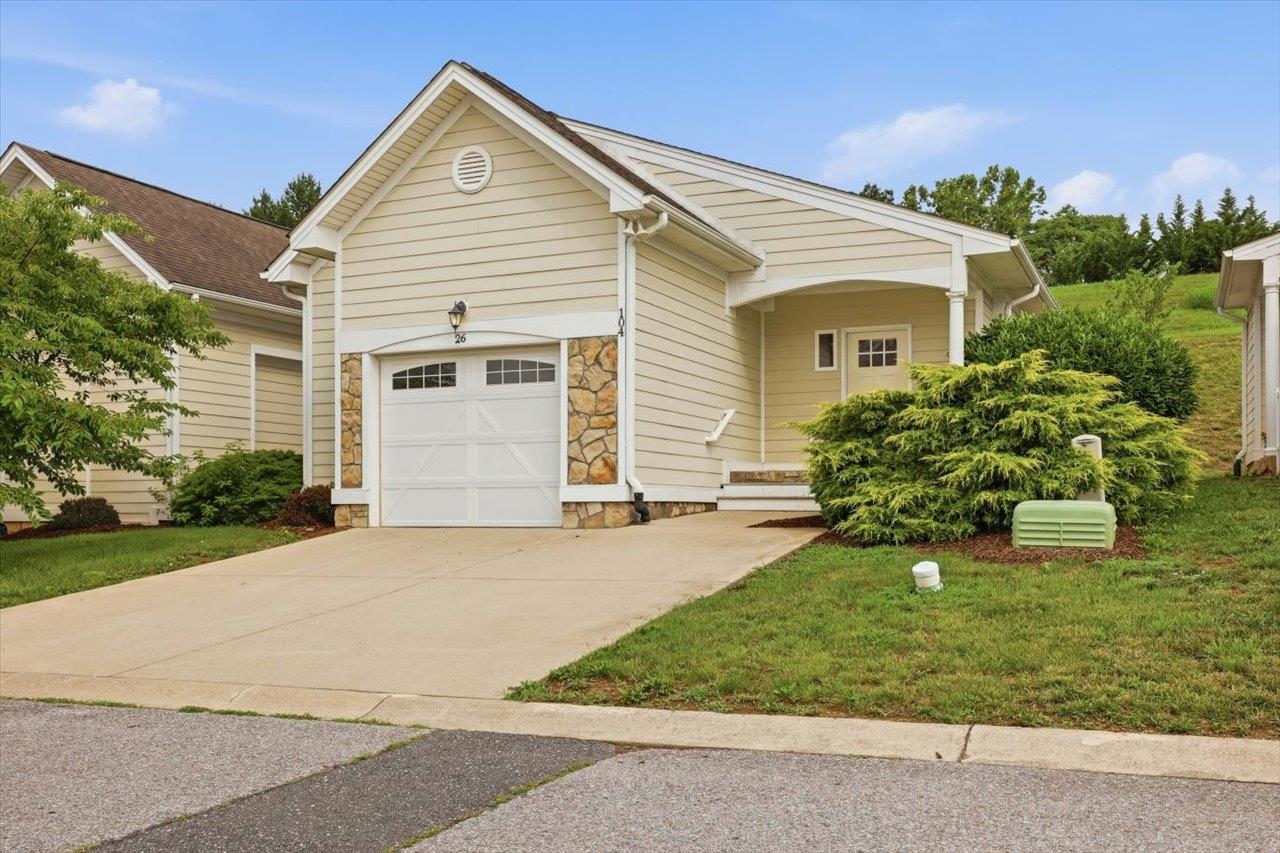 26 WINDGATE CIR, FISHERSVILLE, Virginia 22939, 3 Bedrooms Bedrooms, ,2 BathroomsBathrooms,Residential,26 WINDGATE CIR,679607 MLS # 679607 26 WINDGATE CIR, FISHERSVILLE, Virginia 22939, 3 Bedrooms Bedrooms, ,2 BathroomsBathrooms,Residential,26 WINDGATE CIR,679607 MLS # 679607