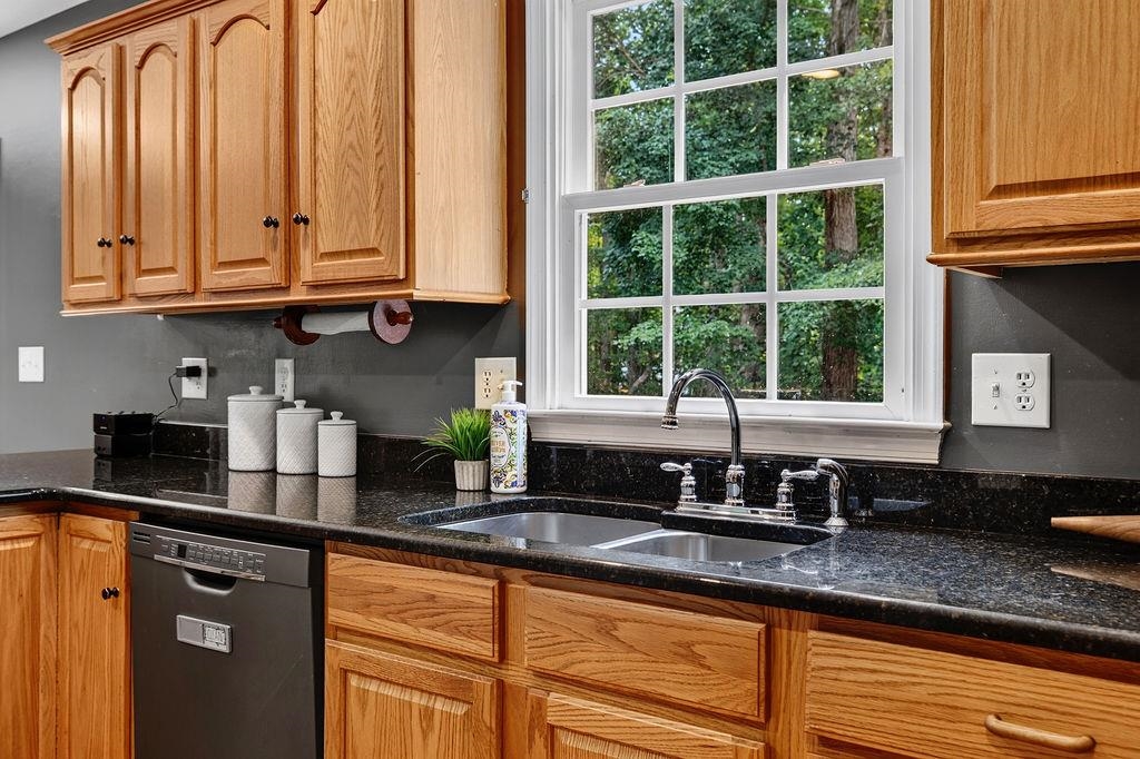 310 ARROWHEAD LN, STUARTS DRAFT, Virginia 24477, 4 Bedrooms Bedrooms, ,2 BathroomsBathrooms,Residential,310 ARROWHEAD LN,679608 MLS # 679608 310 ARROWHEAD LN, STUARTS DRAFT, Virginia 24477, 4 Bedrooms Bedrooms, ,2 BathroomsBathrooms,Residential,310 ARROWHEAD LN,679608 MLS # 679608