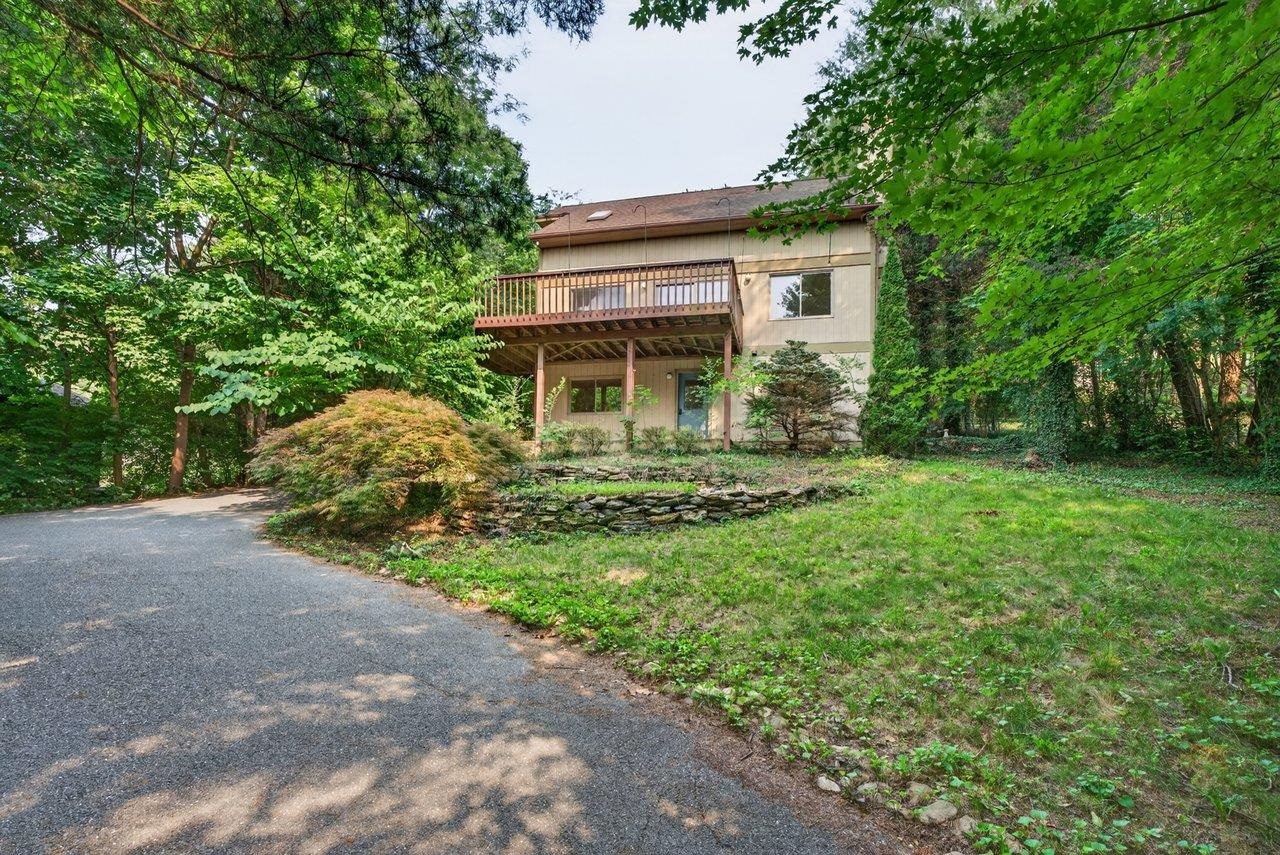 1170 LINCOLNSHIRE DR, ROCKINGHAM, Virginia 22802, 4 Bedrooms Bedrooms, ,4 BathroomsBathrooms,Residential,1170 LINCOLNSHIRE DR,679609 MLS # 679609 1170 LINCOLNSHIRE DR, ROCKINGHAM, Virginia 22802, 4 Bedrooms Bedrooms, ,4 BathroomsBathrooms,Residential,1170 LINCOLNSHIRE DR,679609 MLS # 679609