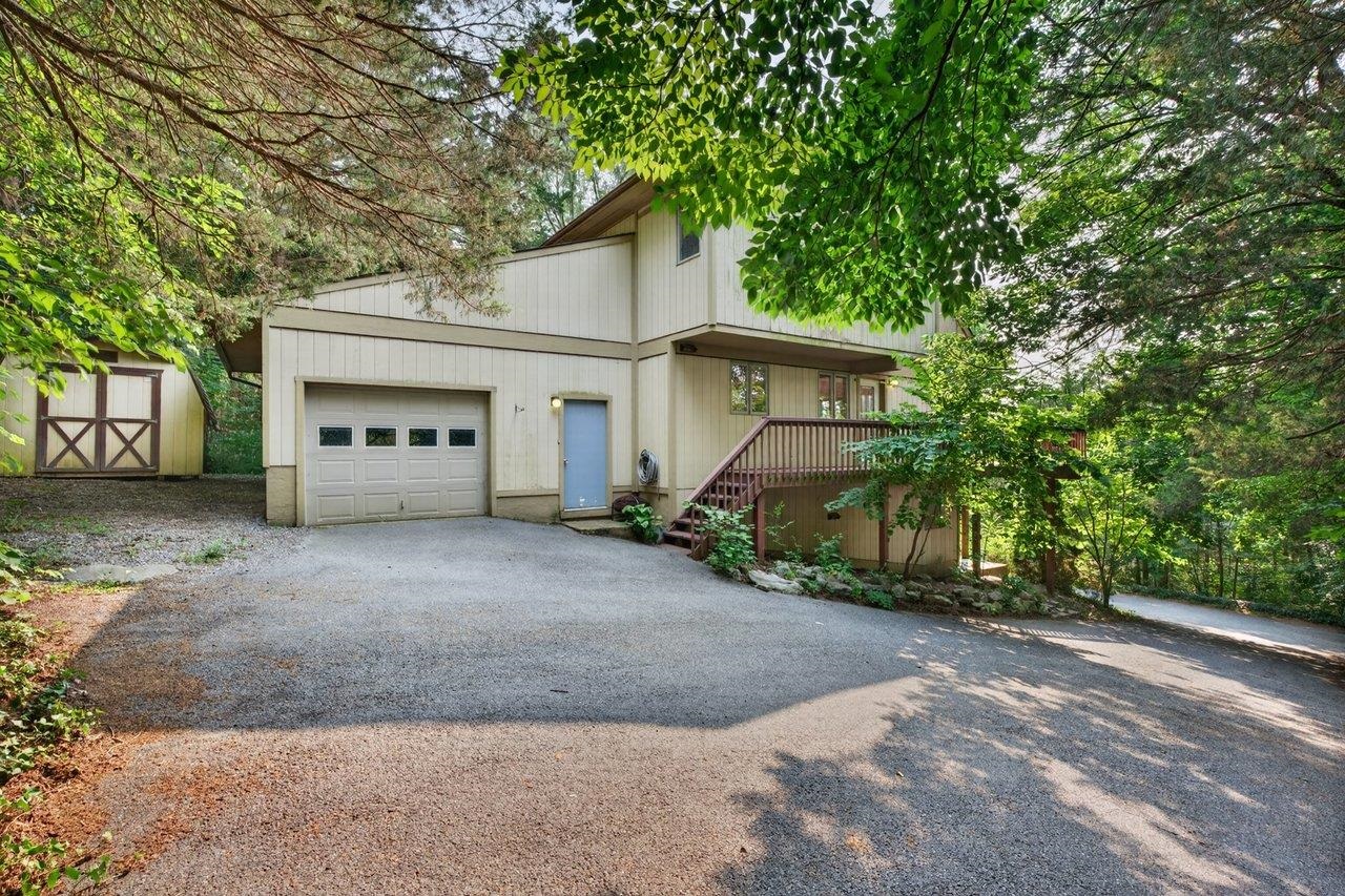 1170 LINCOLNSHIRE DR, ROCKINGHAM, Virginia 22802, 4 Bedrooms Bedrooms, ,4 BathroomsBathrooms,Residential,1170 LINCOLNSHIRE DR,679609 MLS # 679609 1170 LINCOLNSHIRE DR, ROCKINGHAM, Virginia 22802, 4 Bedrooms Bedrooms, ,4 BathroomsBathrooms,Residential,1170 LINCOLNSHIRE DR,679609 MLS # 679609