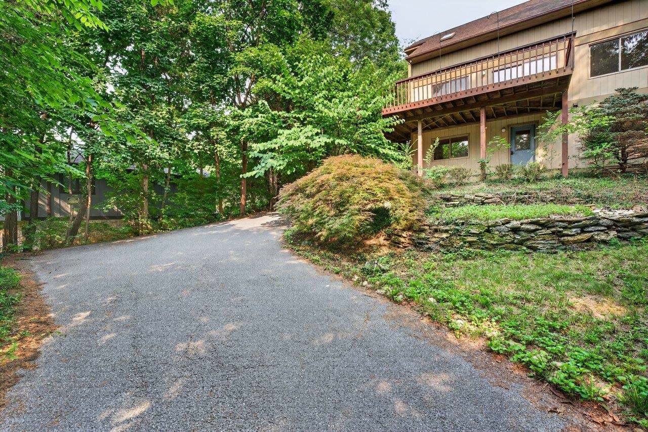 1170 LINCOLNSHIRE DR, ROCKINGHAM, Virginia 22802, 4 Bedrooms Bedrooms, ,4 BathroomsBathrooms,Residential,1170 LINCOLNSHIRE DR,679609 MLS # 679609 1170 LINCOLNSHIRE DR, ROCKINGHAM, Virginia 22802, 4 Bedrooms Bedrooms, ,4 BathroomsBathrooms,Residential,1170 LINCOLNSHIRE DR,679609 MLS # 679609