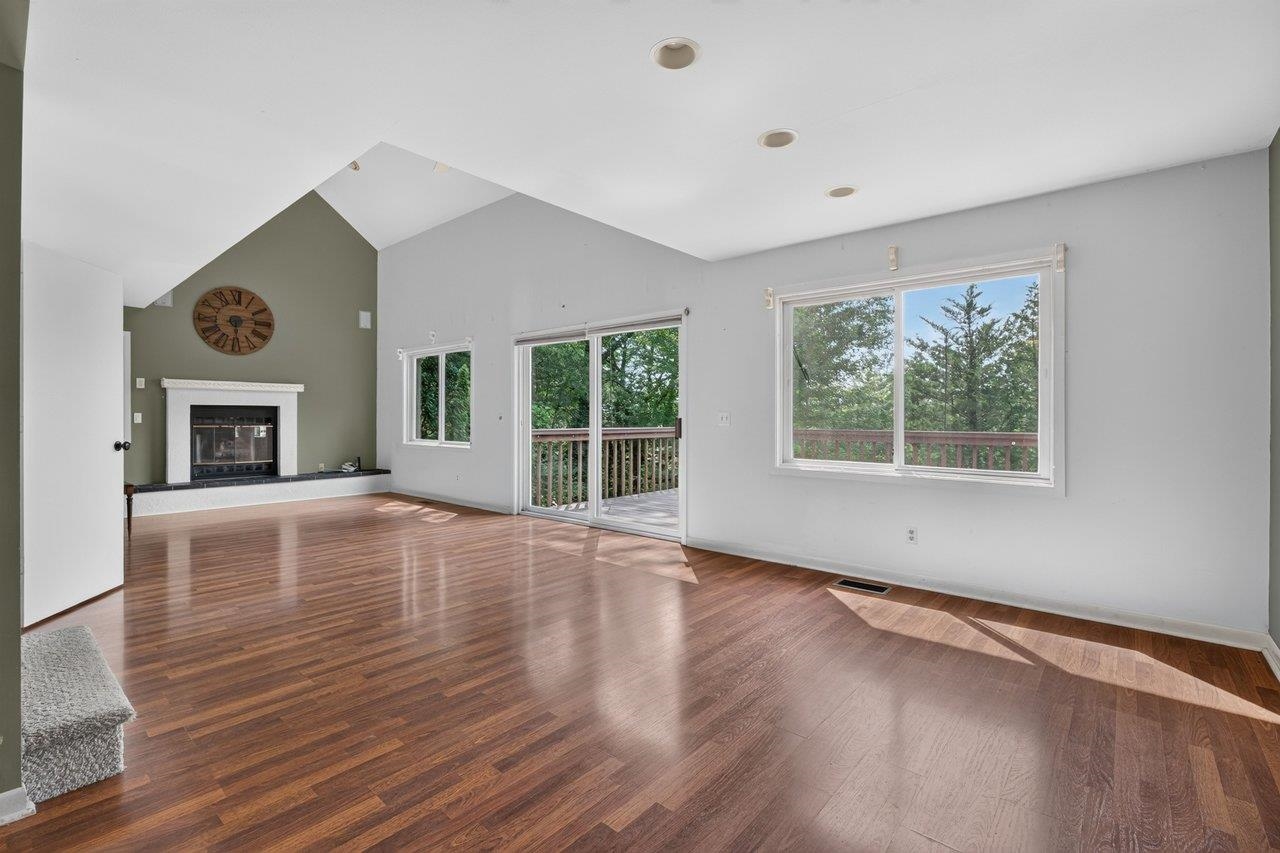 1170 LINCOLNSHIRE DR, ROCKINGHAM, Virginia 22802, 4 Bedrooms Bedrooms, ,4 BathroomsBathrooms,Residential,1170 LINCOLNSHIRE DR,679609 MLS # 679609 1170 LINCOLNSHIRE DR, ROCKINGHAM, Virginia 22802, 4 Bedrooms Bedrooms, ,4 BathroomsBathrooms,Residential,1170 LINCOLNSHIRE DR,679609 MLS # 679609