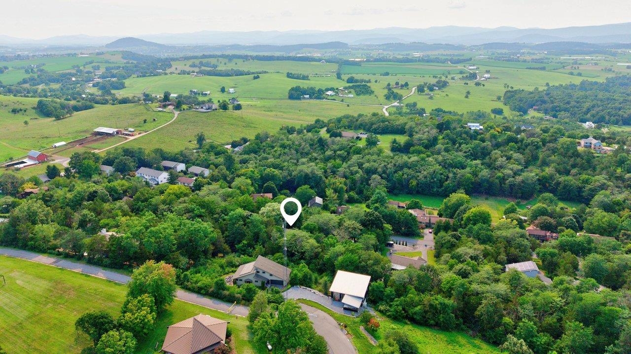1170 LINCOLNSHIRE DR, ROCKINGHAM, Virginia 22802, 4 Bedrooms Bedrooms, ,4 BathroomsBathrooms,Residential,1170 LINCOLNSHIRE DR,679609 MLS # 679609 1170 LINCOLNSHIRE DR, ROCKINGHAM, Virginia 22802, 4 Bedrooms Bedrooms, ,4 BathroomsBathrooms,Residential,1170 LINCOLNSHIRE DR,679609 MLS # 679609